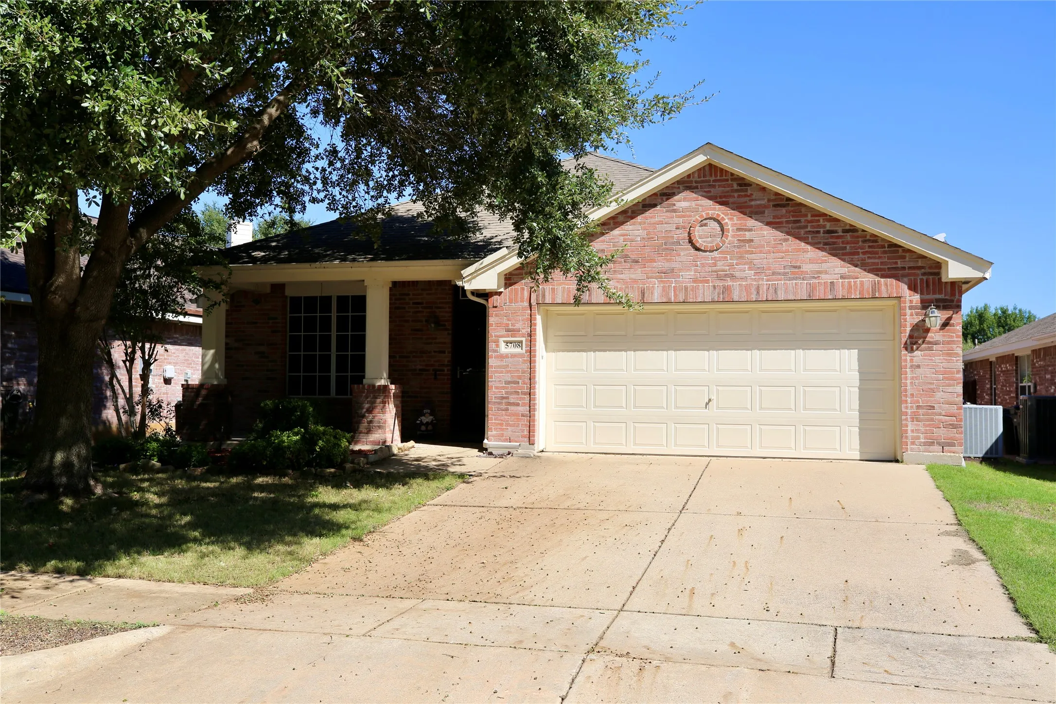 Single Family Residence For Rent