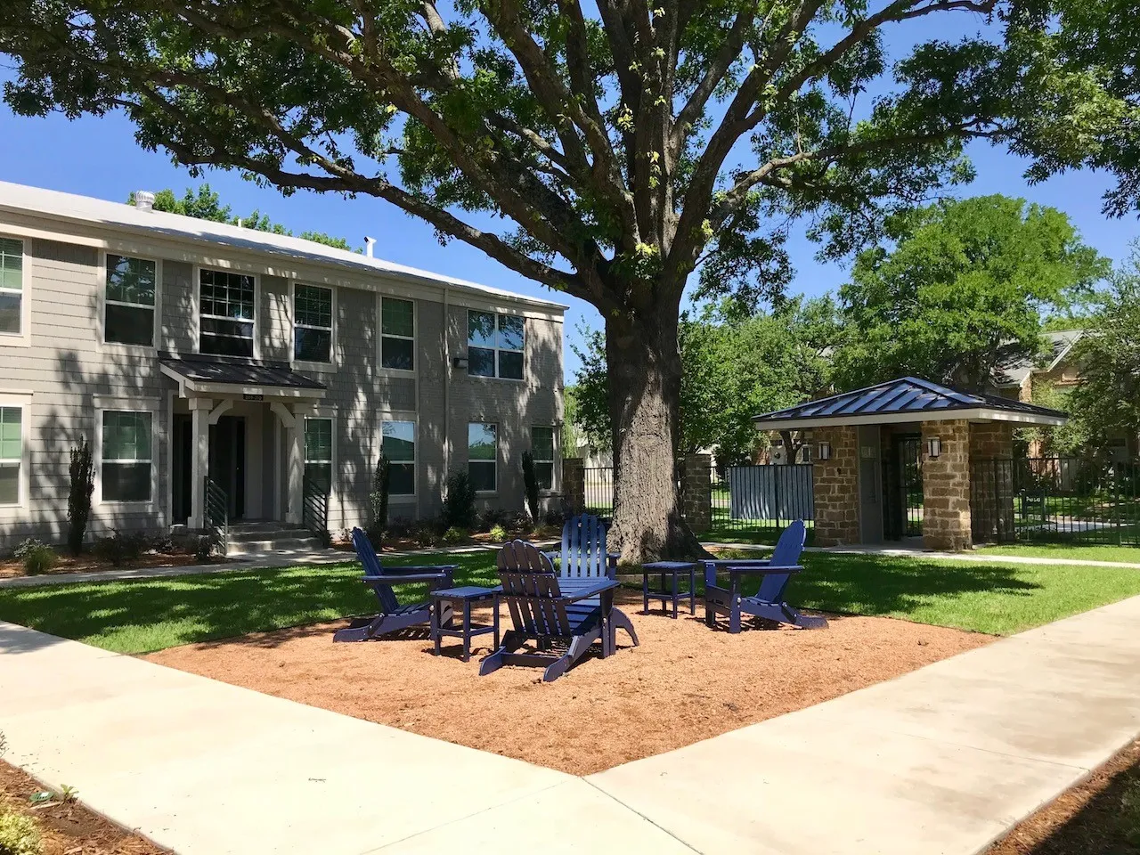 Apartment For Rent in Dallas County , 6304 Prospect Avenue 208, Dallas, Texas 75214, 1 Bedroom, 1 Bathroom, Garage spaces, 605 Sqft, built in 1945, mls#21409428, Real Estate Agent in Dallas, Homes For Rent in Dallas county, Homes For Rent in Dallas, Realtor in Dallas Texas, Real Estate Brokerage Independent Realty Texas, Luminita Cordes Realtor