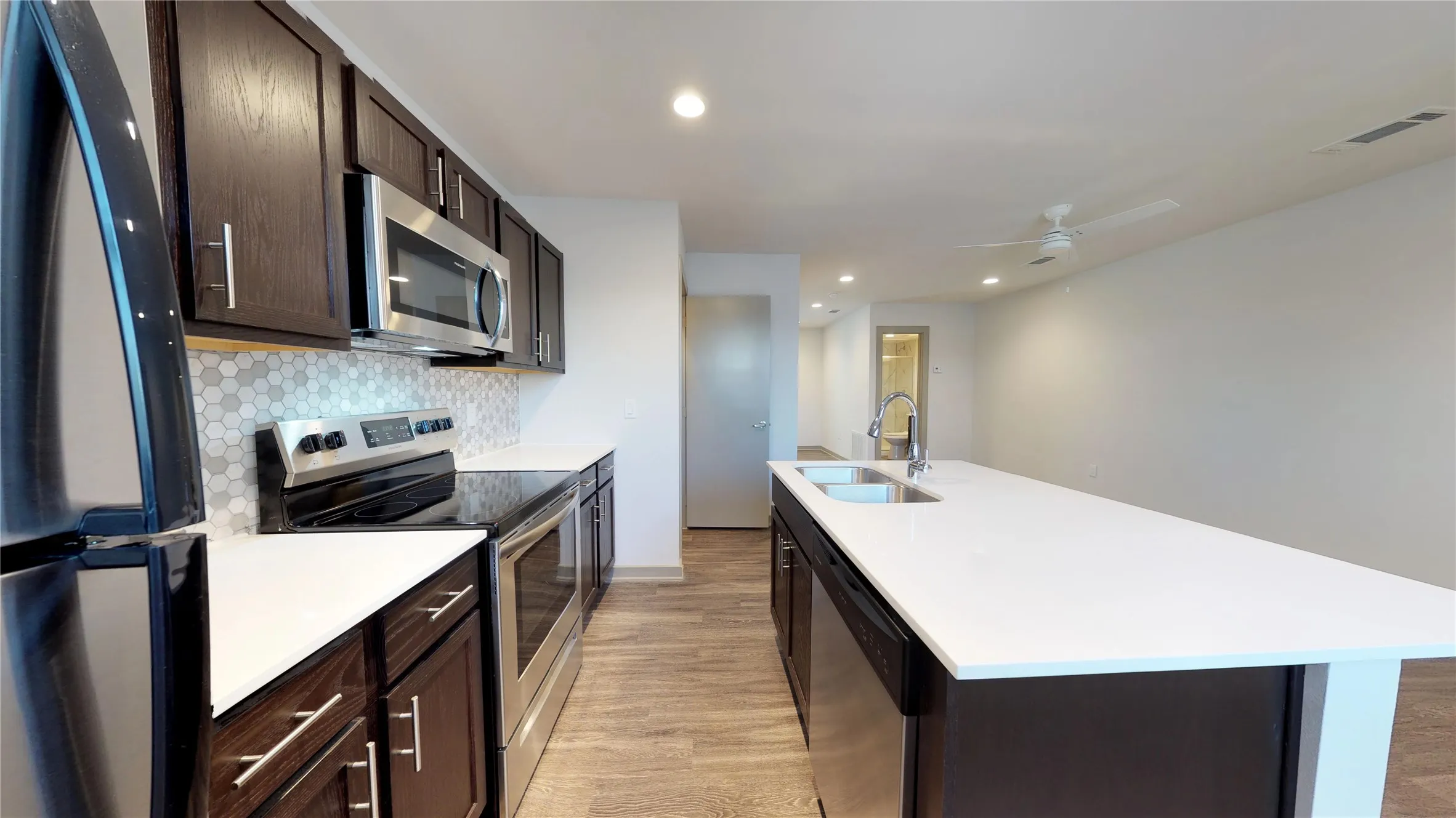 Apartment For Rent in Dallas County , 6304 Prospect Avenue 208, Dallas, Texas 75214, 1 Bedroom, 1 Bathroom, Garage spaces, 605 Sqft, built in 1945, mls#21409428, Real Estate Agent in Dallas, Homes For Rent in Dallas county, Homes For Rent in Dallas, Realtor in Dallas Texas, Real Estate Brokerage Independent Realty Texas, Luminita Cordes Realtor