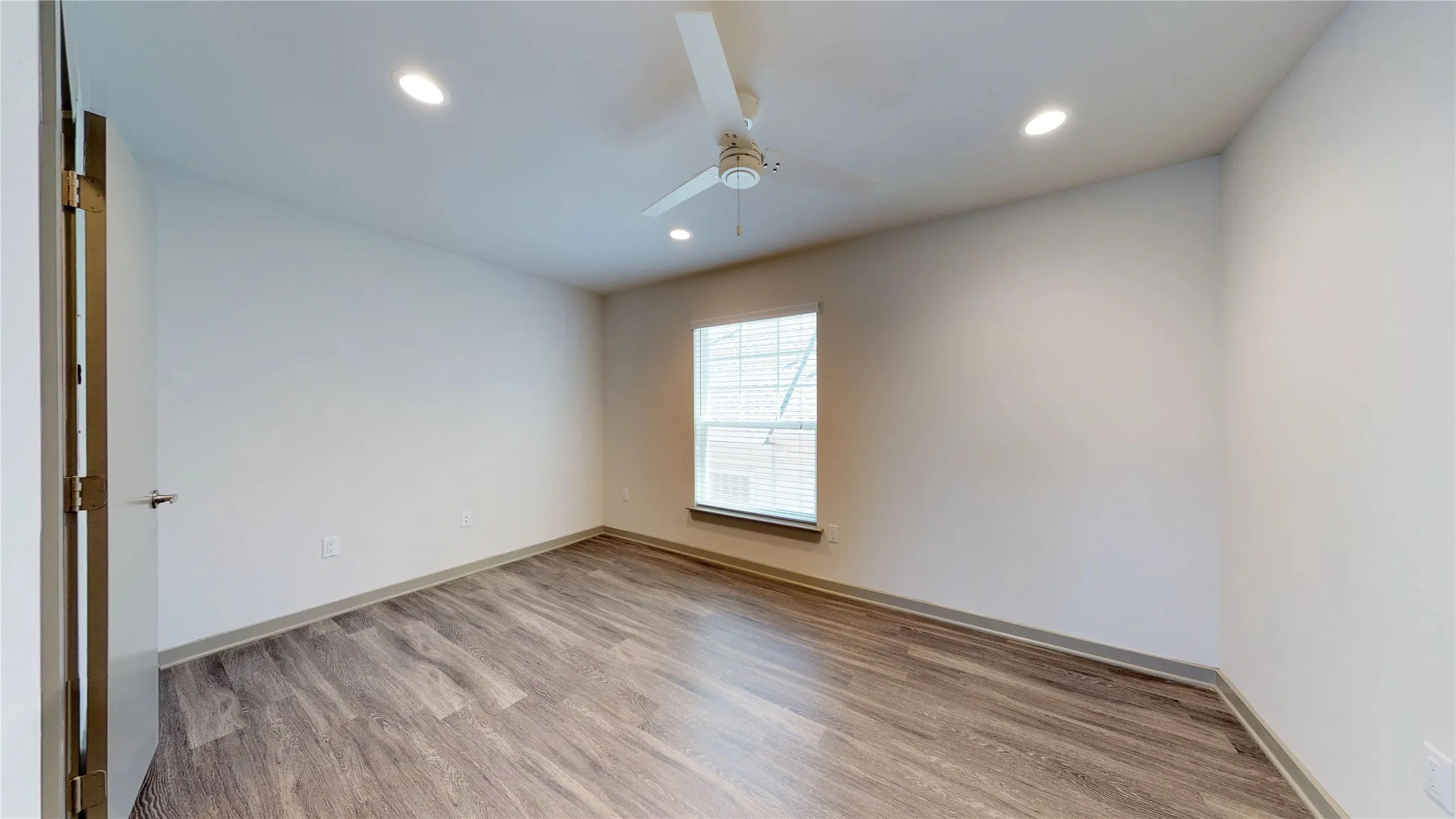 Apartment For Rent in Dallas County , 6304 Prospect Avenue 208, Dallas, Texas 75214, 1 Bedroom, 1 Bathroom, Garage spaces, 605 Sqft, built in 1945, mls#21409428, Real Estate Agent in Dallas, Homes For Rent in Dallas county, Homes For Rent in Dallas, Realtor in Dallas Texas, Real Estate Brokerage Independent Realty Texas, Luminita Cordes Realtor