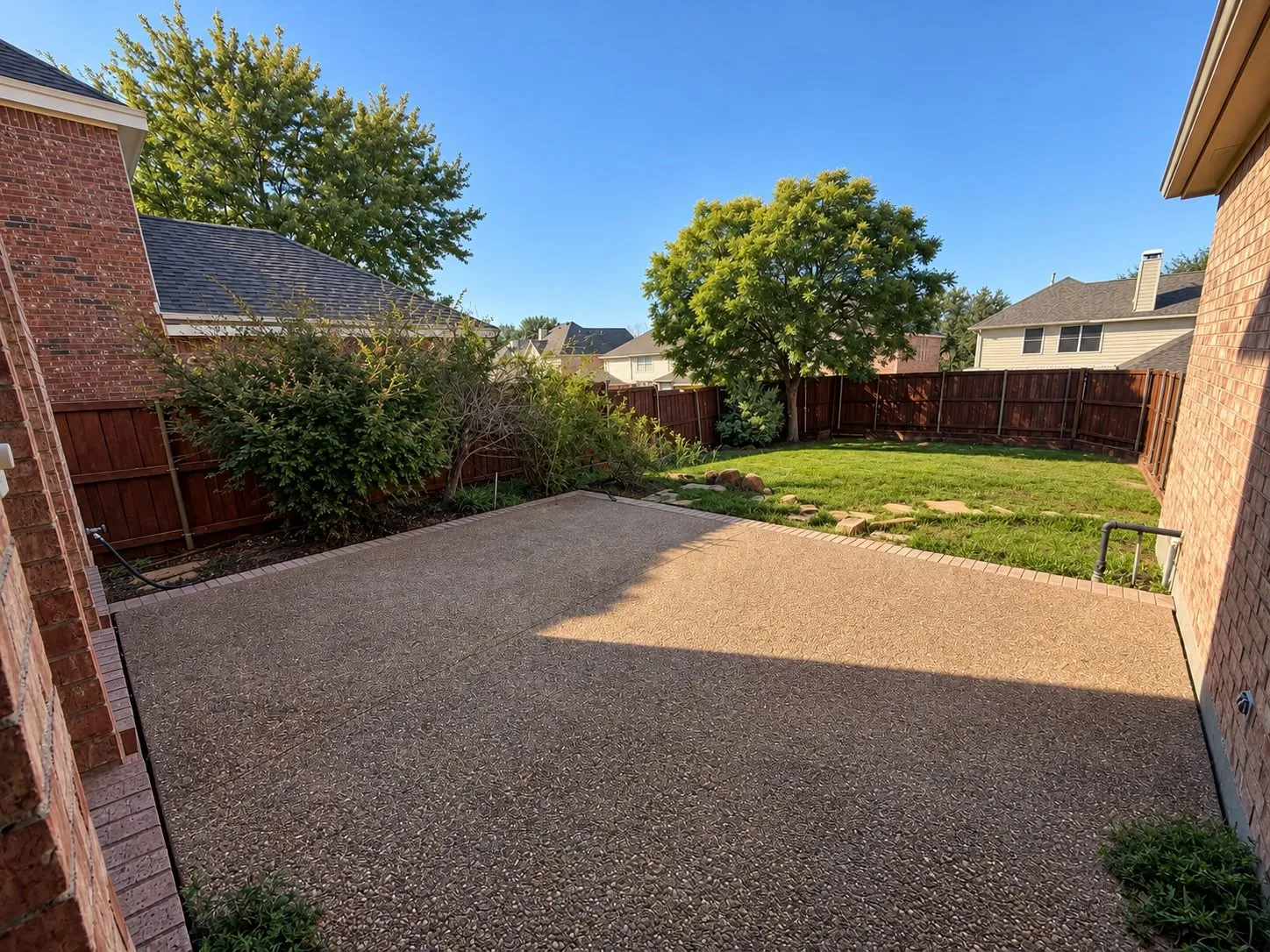 Single Family Residence For Rent in Rockwall County , 1920 Hillcroft Drive, Rockwall, Texas 75087, 4 Bedroom, 4 Bathroom, 3 Garage spaces, 2,956 Sqft, built in 1999, mls#21411837, Real Estate Agent in Rockwall, Homes For Rent in Rockwall county, Homes For Rent in Rockwall, Realtor in Rockwall Texas, Real Estate Brokerage Independent Realty Texas, Luminita Cordes Realtor