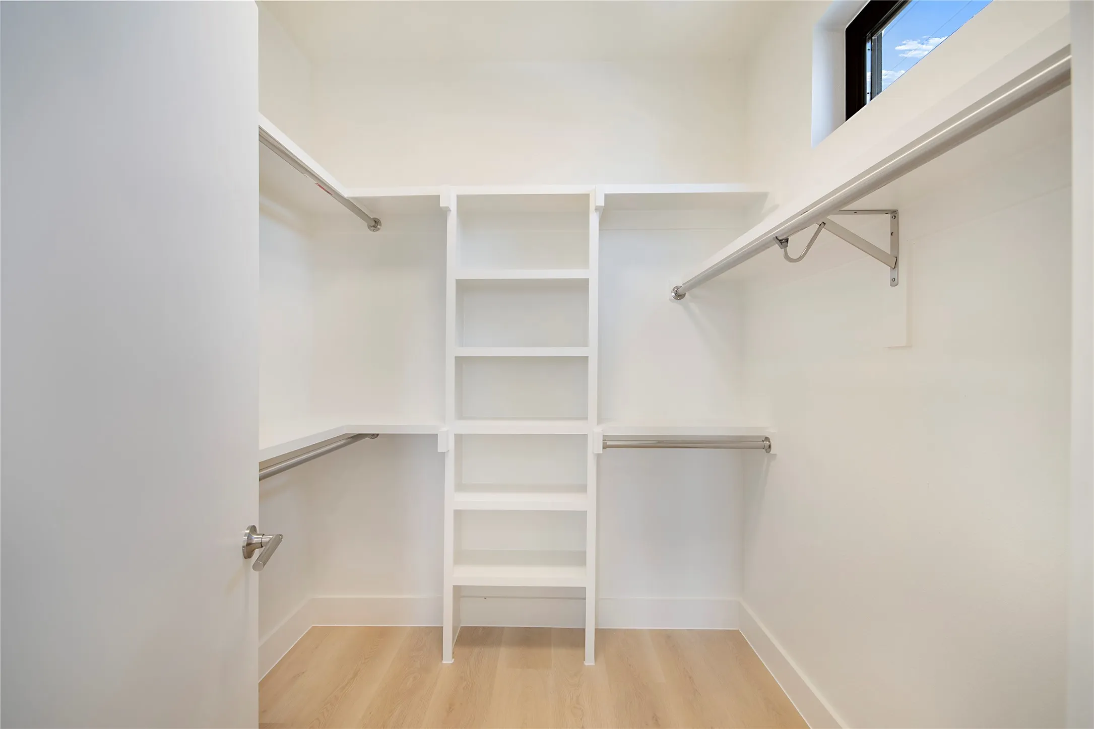 Single Family Residence For Sale in Dallas County , 4420 Atoka Street 105, Dallas, Texas 75204, 2 Bedroom, 3 Bathroom, 2 Garage spaces, 1,610 Sqft, built in 2026, mls#21410772, Real Estate Agent in Dallas, Homes For Sale in Dallas county, Homes For Sale in Dallas, Realtor in Dallas Texas, Real Estate Brokerage Independent Realty Texas, Luminita Cordes Realtor
