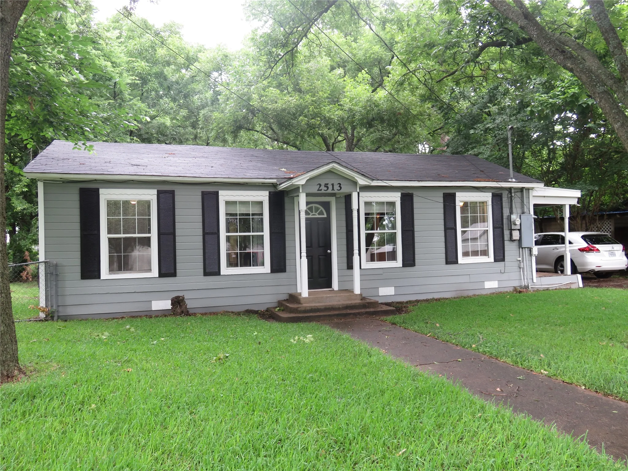 Single Family Residence For Rent
