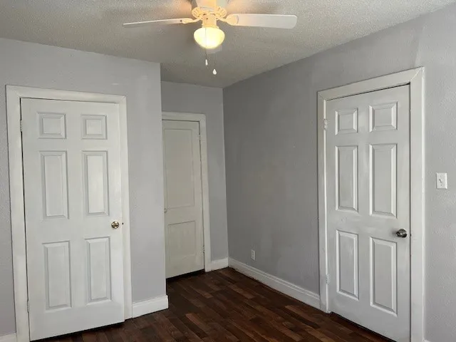 Single Family Residence For Rent in Grayson County , 2513 W Walker Street, Denison, Texas 75020, 2 Bedroom, 1 Bathroom, Garage spaces, 994 Sqft, built in 1920, mls#21411805, Real Estate Agent in Denison, Homes For Rent in Grayson county, Homes For Rent in Denison, Realtor in Denison Texas, Real Estate Brokerage Independent Realty Texas, Luminita Cordes Realtor