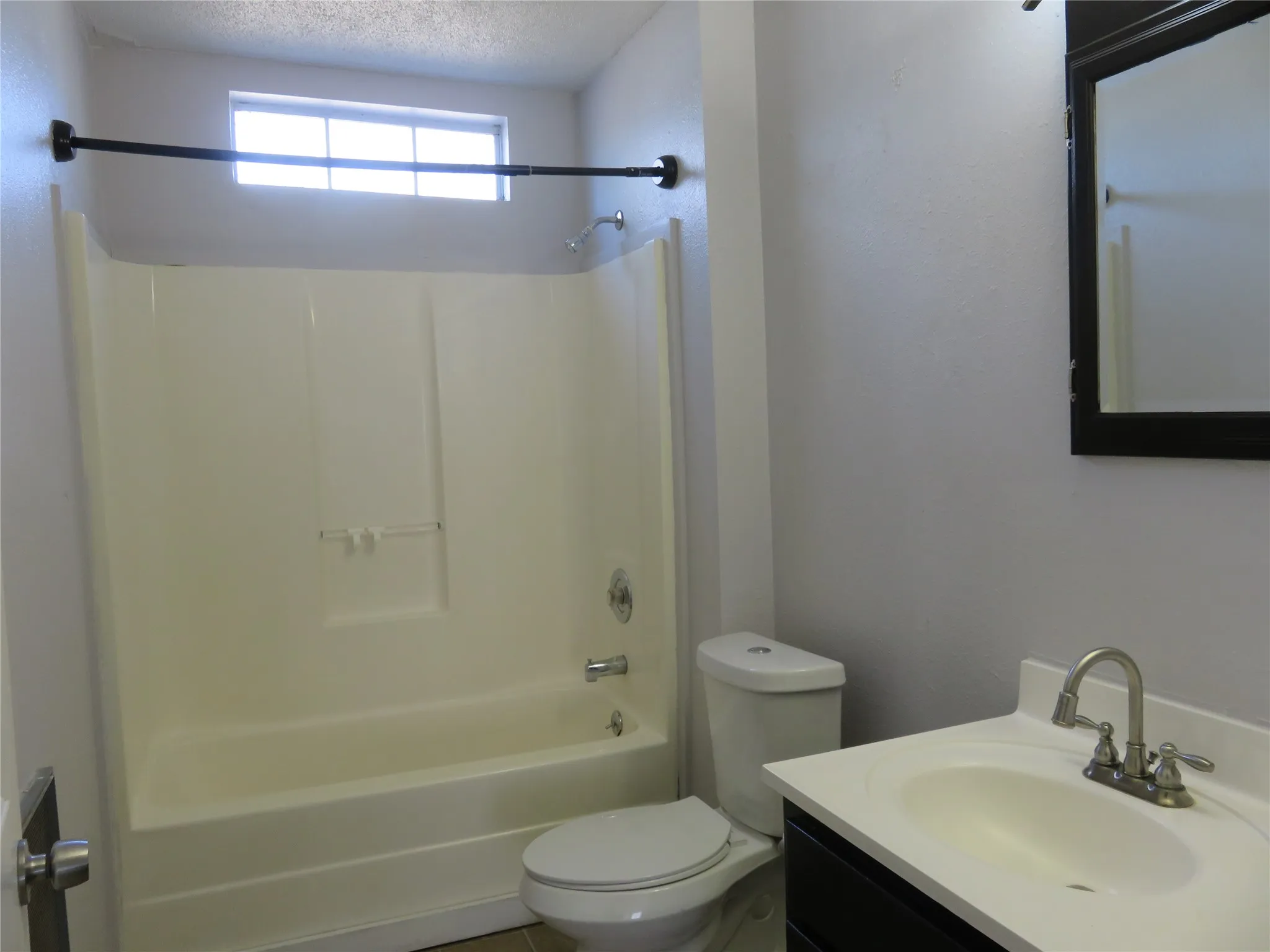 Single Family Residence For Rent in Grayson County , 2513 W Walker Street, Denison, Texas 75020, 2 Bedroom, 1 Bathroom, Garage spaces, 994 Sqft, built in 1920, mls#21411805, Real Estate Agent in Denison, Homes For Rent in Grayson county, Homes For Rent in Denison, Realtor in Denison Texas, Real Estate Brokerage Independent Realty Texas, Luminita Cordes Realtor