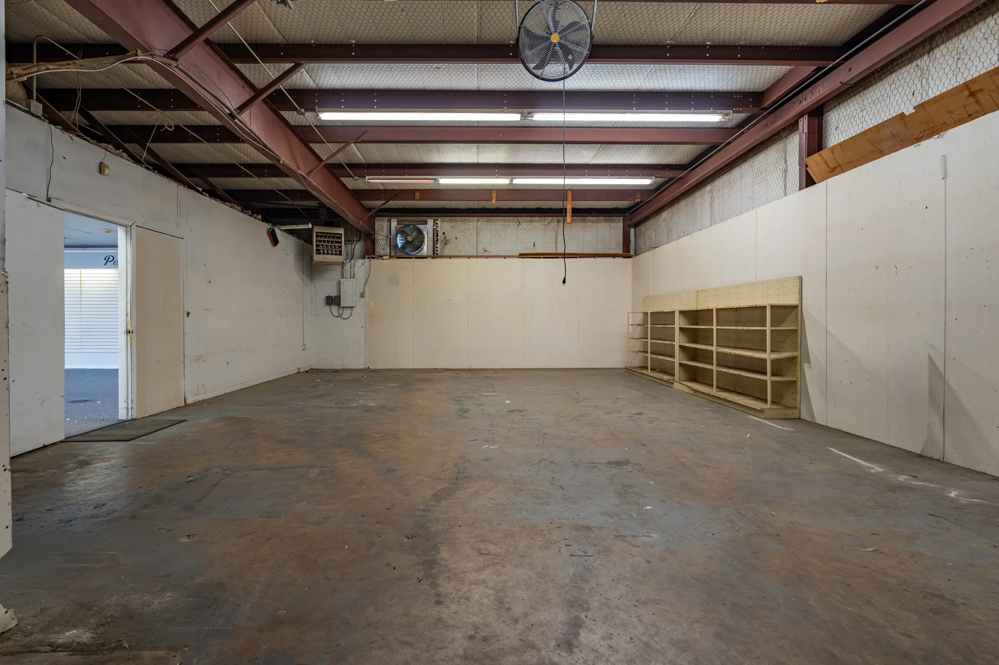 1200 SQ ft storage not heated and cooled, but could be.