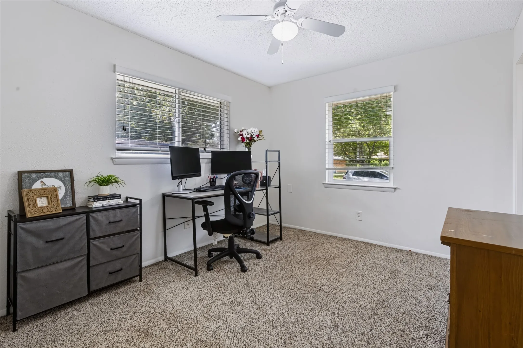 Single Family Residence For Sale in Ellis County , 1508 Yucca Street, Midlothian, Texas 76065, 3 Bedroom, 2 Bathroom, 2 Garage spaces, 1,488 Sqft, built in 1972, mls#21411763, Real Estate Agent in Midlothian, Homes For Sale in Ellis county, Homes For Sale in Midlothian, Realtor in Midlothian Texas, Real Estate Brokerage Independent Realty Texas, Luminita Cordes Realtor