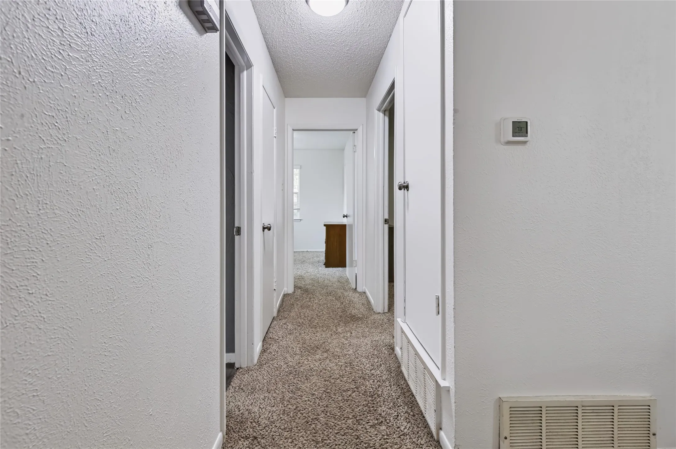 Single Family Residence For Sale in Ellis County , 1508 Yucca Street, Midlothian, Texas 76065, 3 Bedroom, 2 Bathroom, 2 Garage spaces, 1,488 Sqft, built in 1972, mls#21411763, Real Estate Agent in Midlothian, Homes For Sale in Ellis county, Homes For Sale in Midlothian, Realtor in Midlothian Texas, Real Estate Brokerage Independent Realty Texas, Luminita Cordes Realtor
