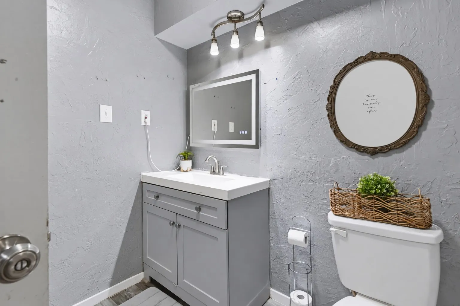 Single Family Residence For Sale in Ellis County , 1508 Yucca Street, Midlothian, Texas 76065, 3 Bedroom, 2 Bathroom, 2 Garage spaces, 1,488 Sqft, built in 1972, mls#21411763, Real Estate Agent in Midlothian, Homes For Sale in Ellis county, Homes For Sale in Midlothian, Realtor in Midlothian Texas, Real Estate Brokerage Independent Realty Texas, Luminita Cordes Realtor