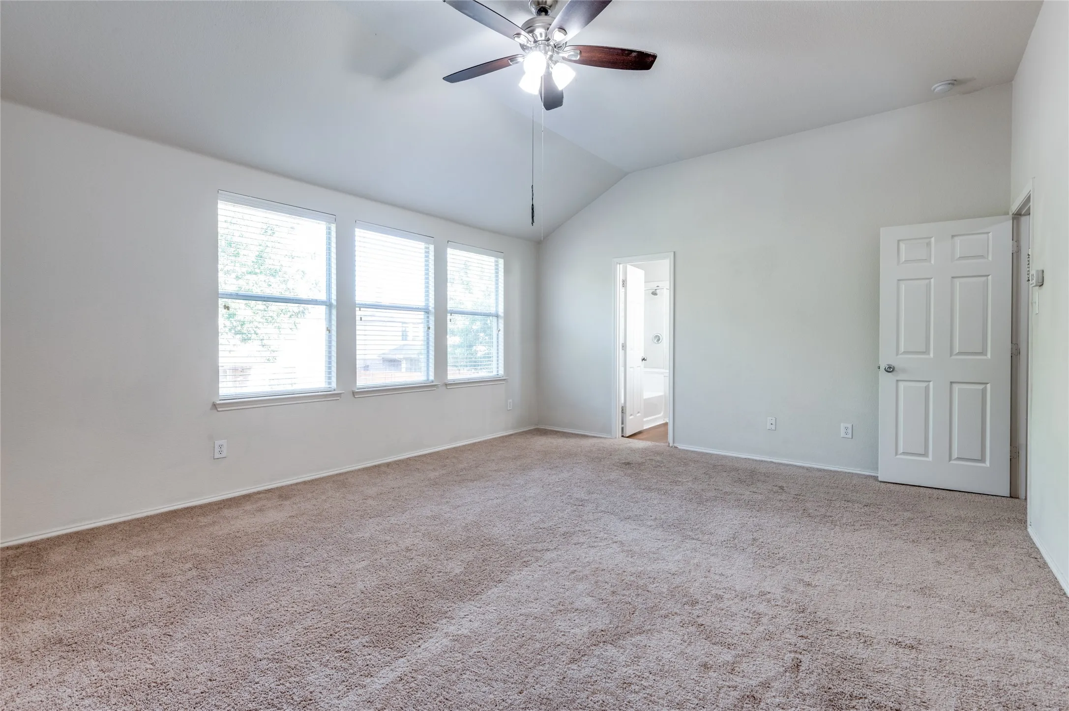 Single Family Residence For Rent in Collin County , 1908 Lanshire Drive, Mc Kinney, Texas 75072, 4 Bedroom, 3 Bathroom, 2 Garage spaces, 2,736 Sqft, built in 2006, mls#21411210, Real Estate Agent in Mc Kinney, Homes For Rent in Collin county, Homes For Rent in Mc Kinney, Realtor in Mc Kinney Texas, Real Estate Brokerage Independent Realty Texas, Luminita Cordes Realtor
