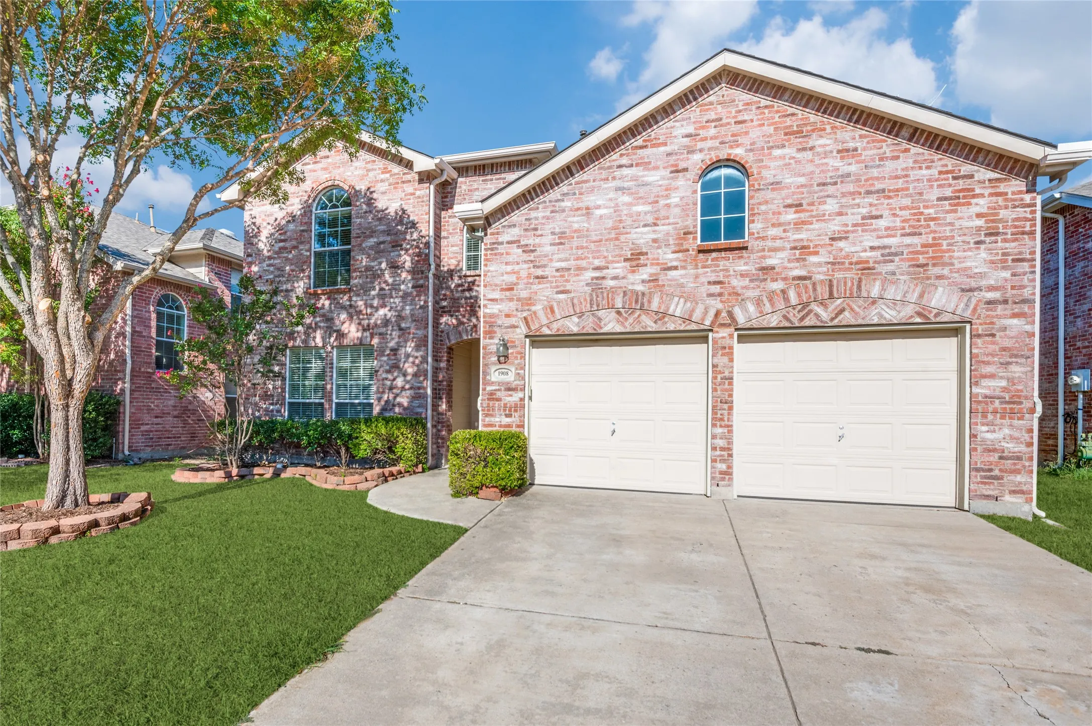 Single Family Residence For Rent