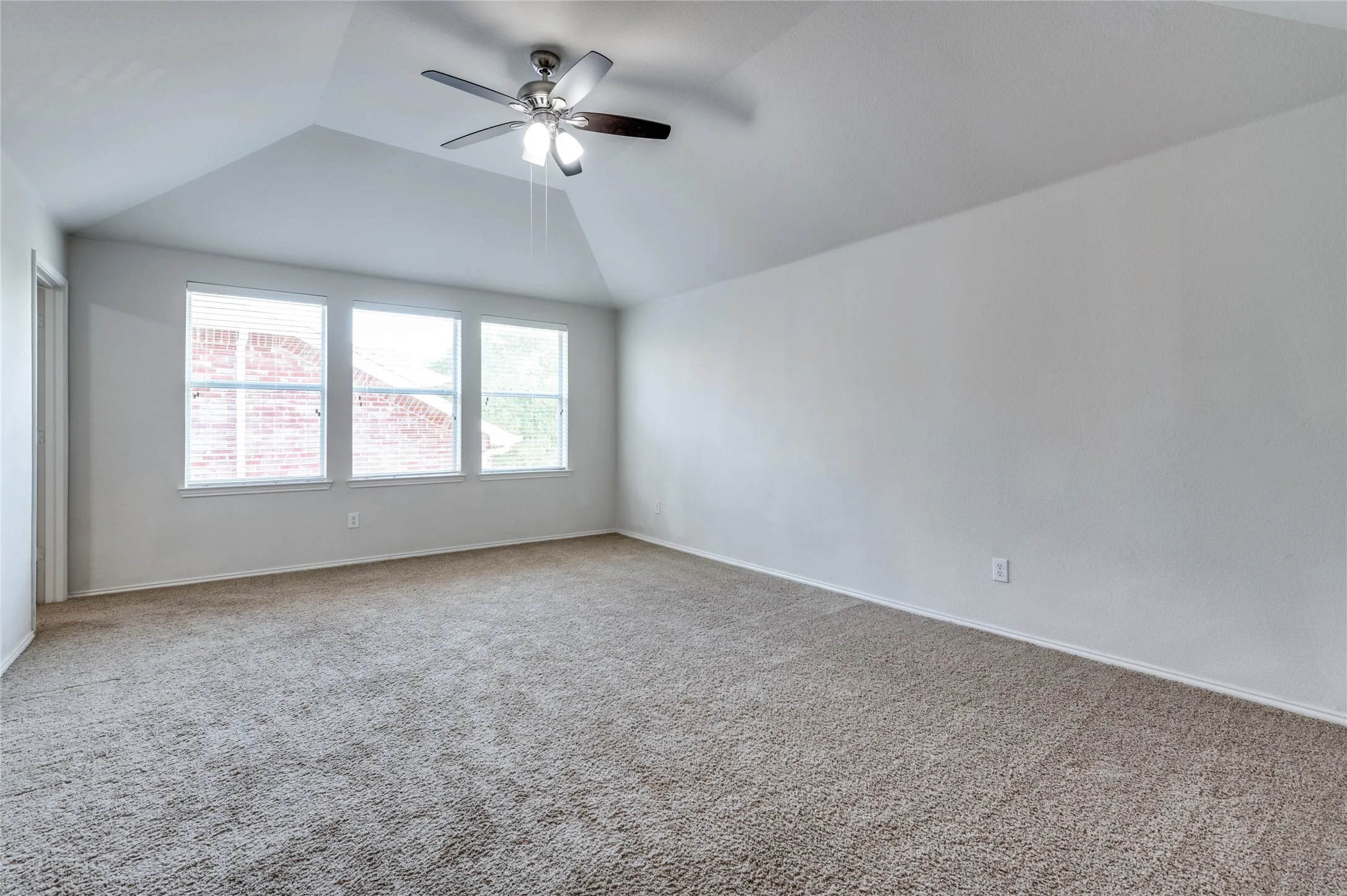 Single Family Residence For Rent in Collin County , 1908 Lanshire Drive, Mc Kinney, Texas 75072, 4 Bedroom, 3 Bathroom, 2 Garage spaces, 2,736 Sqft, built in 2006, mls#21411210, Real Estate Agent in Mc Kinney, Homes For Rent in Collin county, Homes For Rent in Mc Kinney, Realtor in Mc Kinney Texas, Real Estate Brokerage Independent Realty Texas, Luminita Cordes Realtor