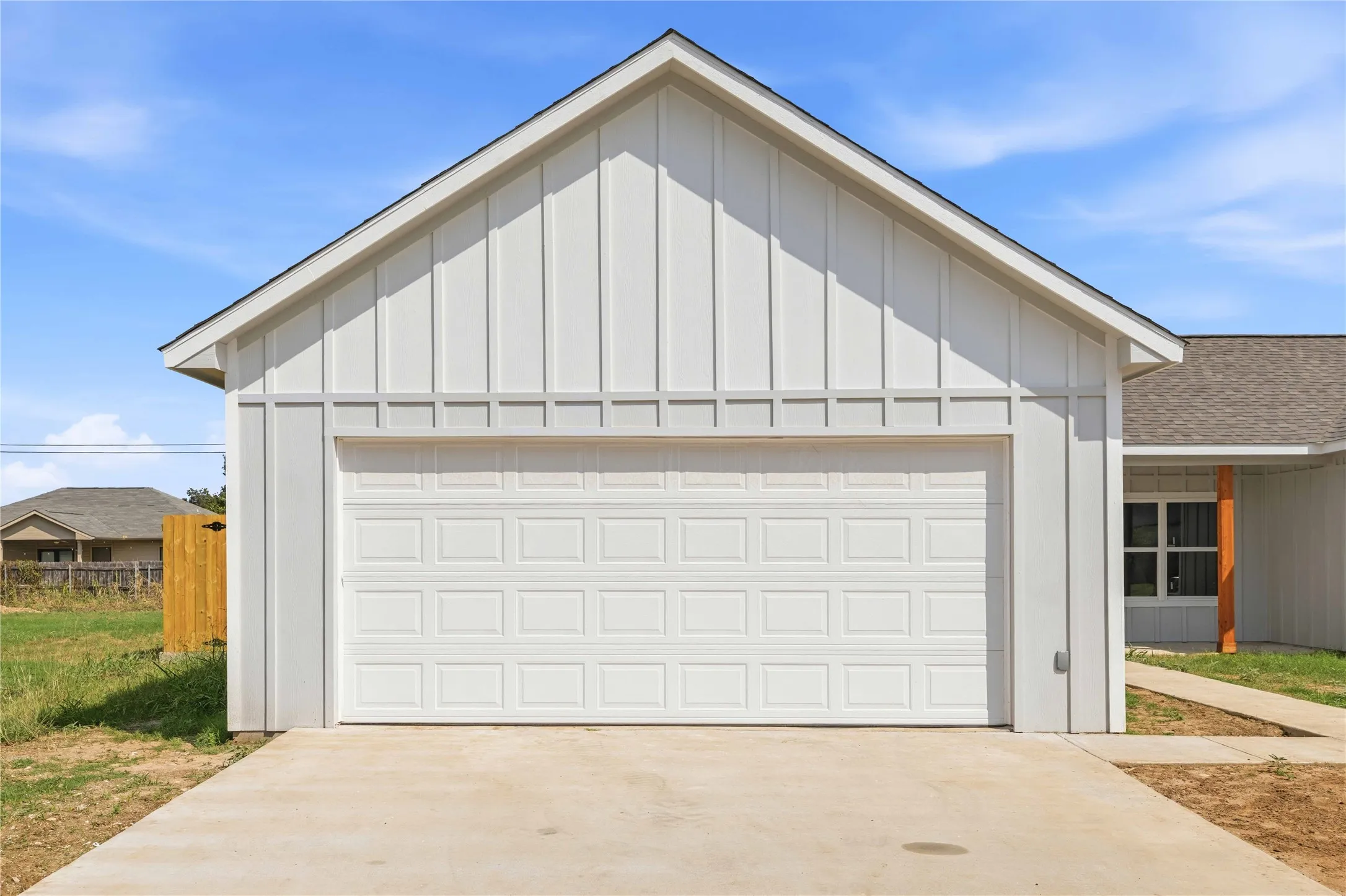 Single Family Residence For Sale in Brown County , 2204 Brooke Lane, Brownwood, Texas 76801, 3 Bedroom, 2 Bathroom, 2 Garage spaces, 1,368 Sqft, built in 2026, mls#21411867, Real Estate Agent in Brownwood, Homes For Sale in Brown county, Homes For Sale in Brownwood, Realtor in Brownwood Texas, Real Estate Brokerage Independent Realty Texas, Luminita Cordes Realtor