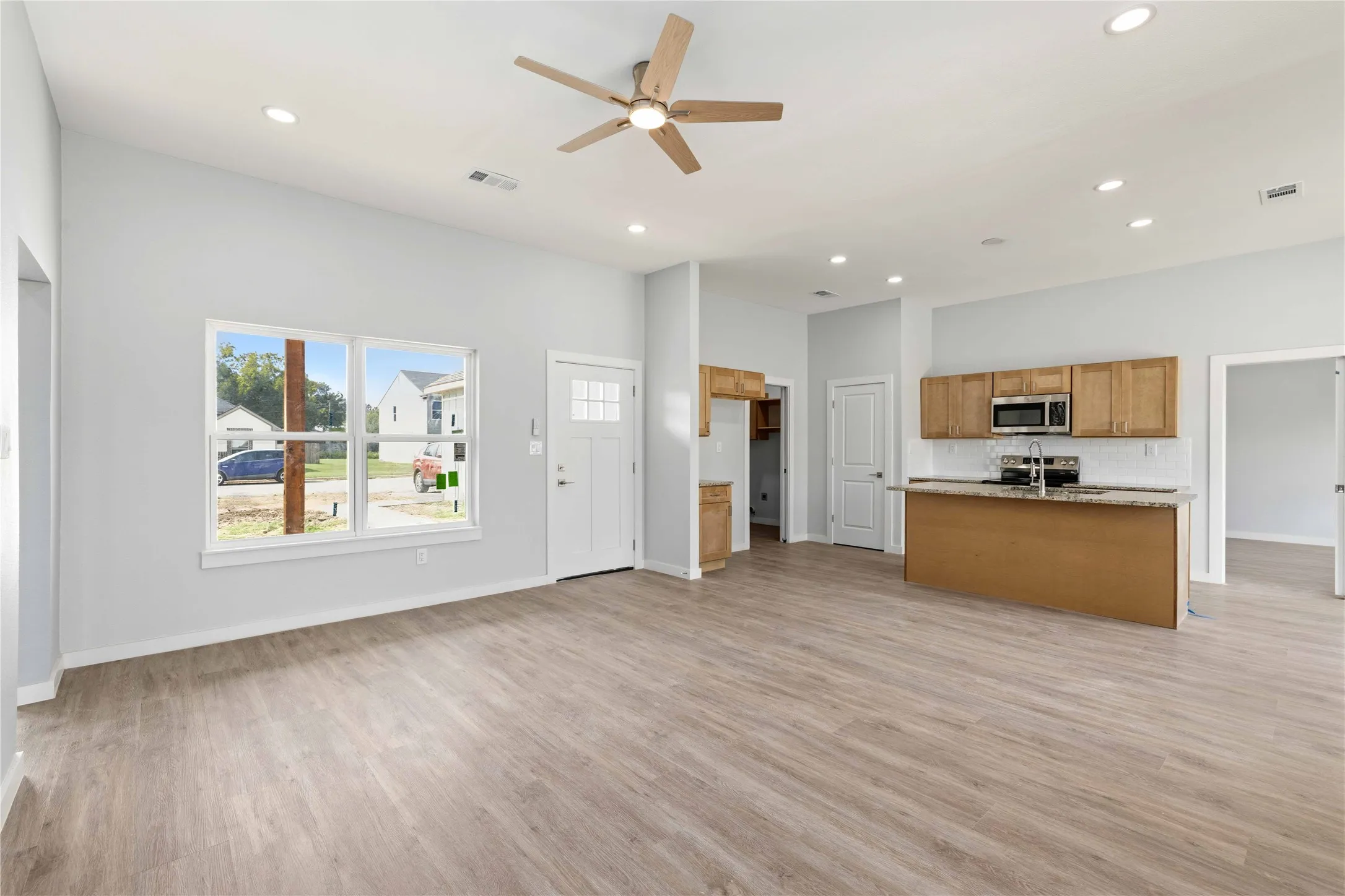 Single Family Residence For Sale in Brown County , 2204 Brooke Lane, Brownwood, Texas 76801, 3 Bedroom, 2 Bathroom, 2 Garage spaces, 1,368 Sqft, built in 2026, mls#21411867, Real Estate Agent in Brownwood, Homes For Sale in Brown county, Homes For Sale in Brownwood, Realtor in Brownwood Texas, Real Estate Brokerage Independent Realty Texas, Luminita Cordes Realtor