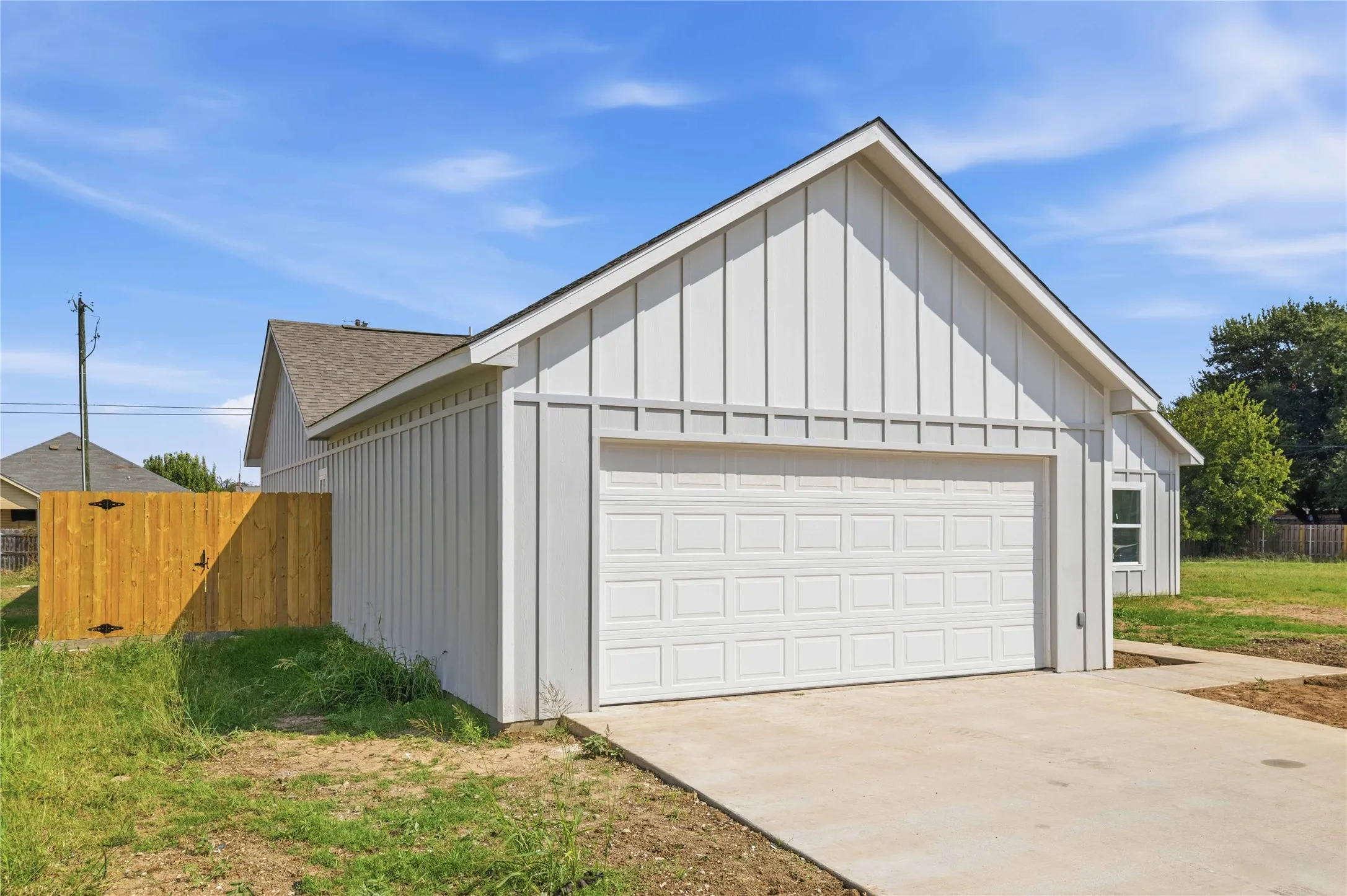 Single Family Residence For Sale in Brown County , 2204 Brooke Lane, Brownwood, Texas 76801, 3 Bedroom, 2 Bathroom, 2 Garage spaces, 1,368 Sqft, built in 2026, mls#21411867, Real Estate Agent in Brownwood, Homes For Sale in Brown county, Homes For Sale in Brownwood, Realtor in Brownwood Texas, Real Estate Brokerage Independent Realty Texas, Luminita Cordes Realtor