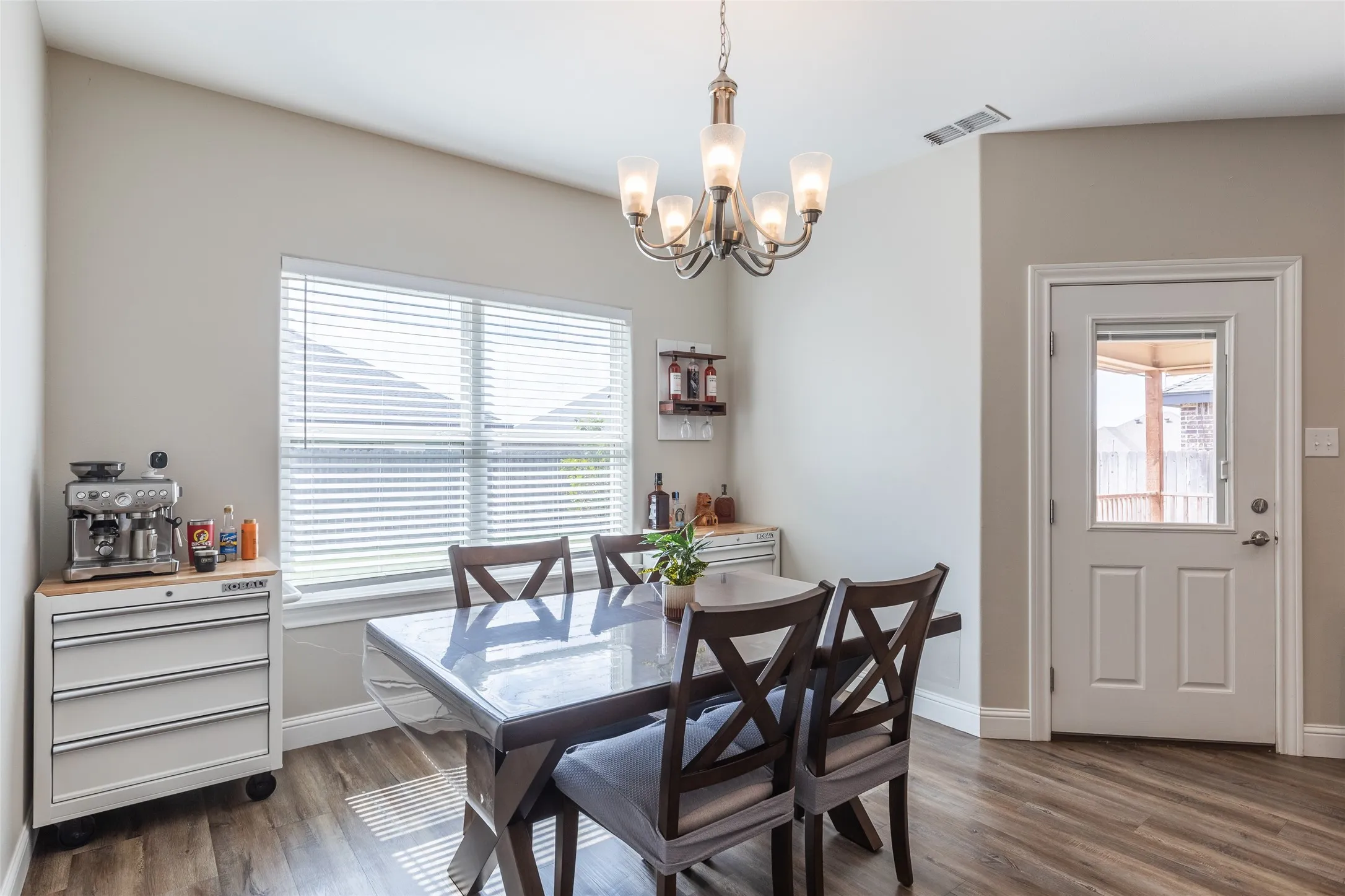 Single Family Residence For Sale in Taylor County , 249 Carriage Hills Parkway, Abilene, Texas 79602, 4 Bedroom, 2 Bathroom, 3 Garage spaces, 1,688 Sqft, built in 2019, mls#21410981, Real Estate Agent in Abilene, Homes For Sale in Taylor county, Homes For Sale in Abilene, Realtor in Abilene Texas, Real Estate Brokerage Independent Realty Texas, Luminita Cordes Realtor