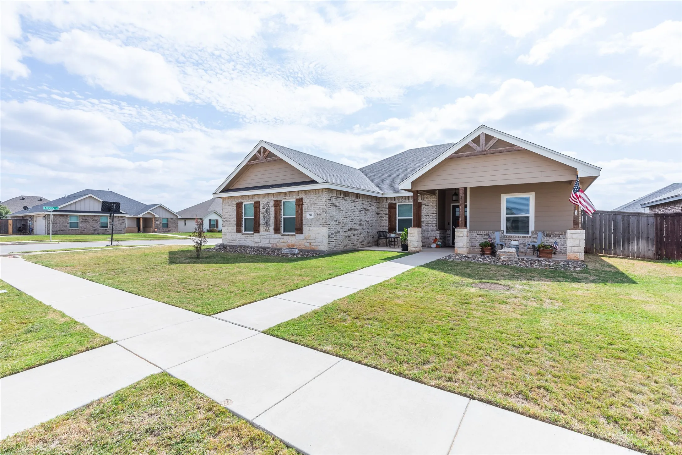 Single Family Residence For Sale in Taylor County , 249 Carriage Hills Parkway, Abilene, Texas 79602, 4 Bedroom, 2 Bathroom, 3 Garage spaces, 1,688 Sqft, built in 2019, mls#21410981, Real Estate Agent in Abilene, Homes For Sale in Taylor county, Homes For Sale in Abilene, Realtor in Abilene Texas, Real Estate Brokerage Independent Realty Texas, Luminita Cordes Realtor
