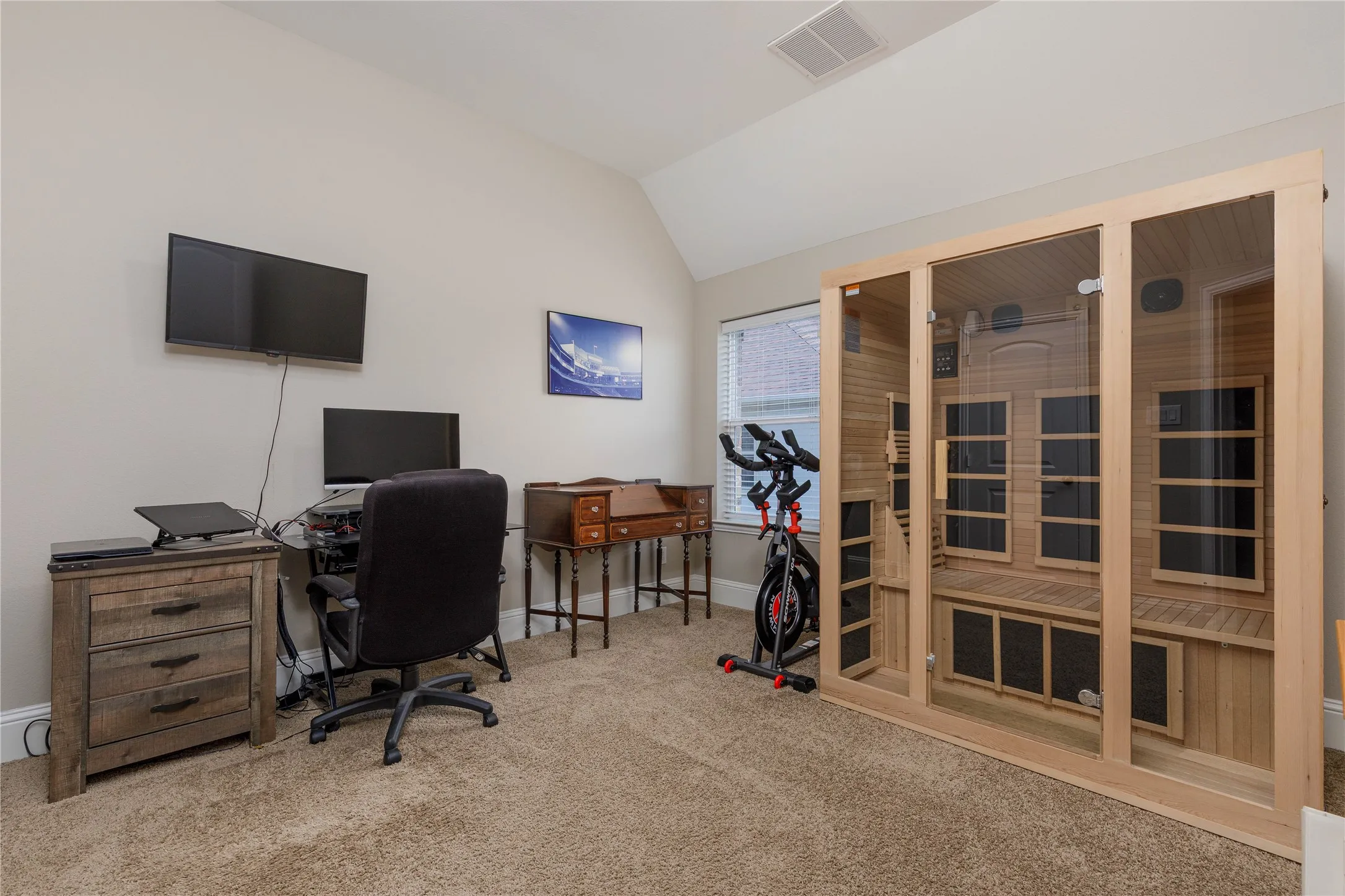 Single Family Residence For Sale in Collin County , 13888 Eleanor Avenue, Frisco, Texas 75035, 5 Bedroom, 5 Bathroom, 3 Garage spaces, 4,199 Sqft, built in 2014, mls#21411735, Real Estate Agent in Frisco, Homes For Sale in Collin county, Homes For Sale in Frisco, Realtor in Frisco Texas, Real Estate Brokerage Independent Realty Texas, Luminita Cordes Realtor