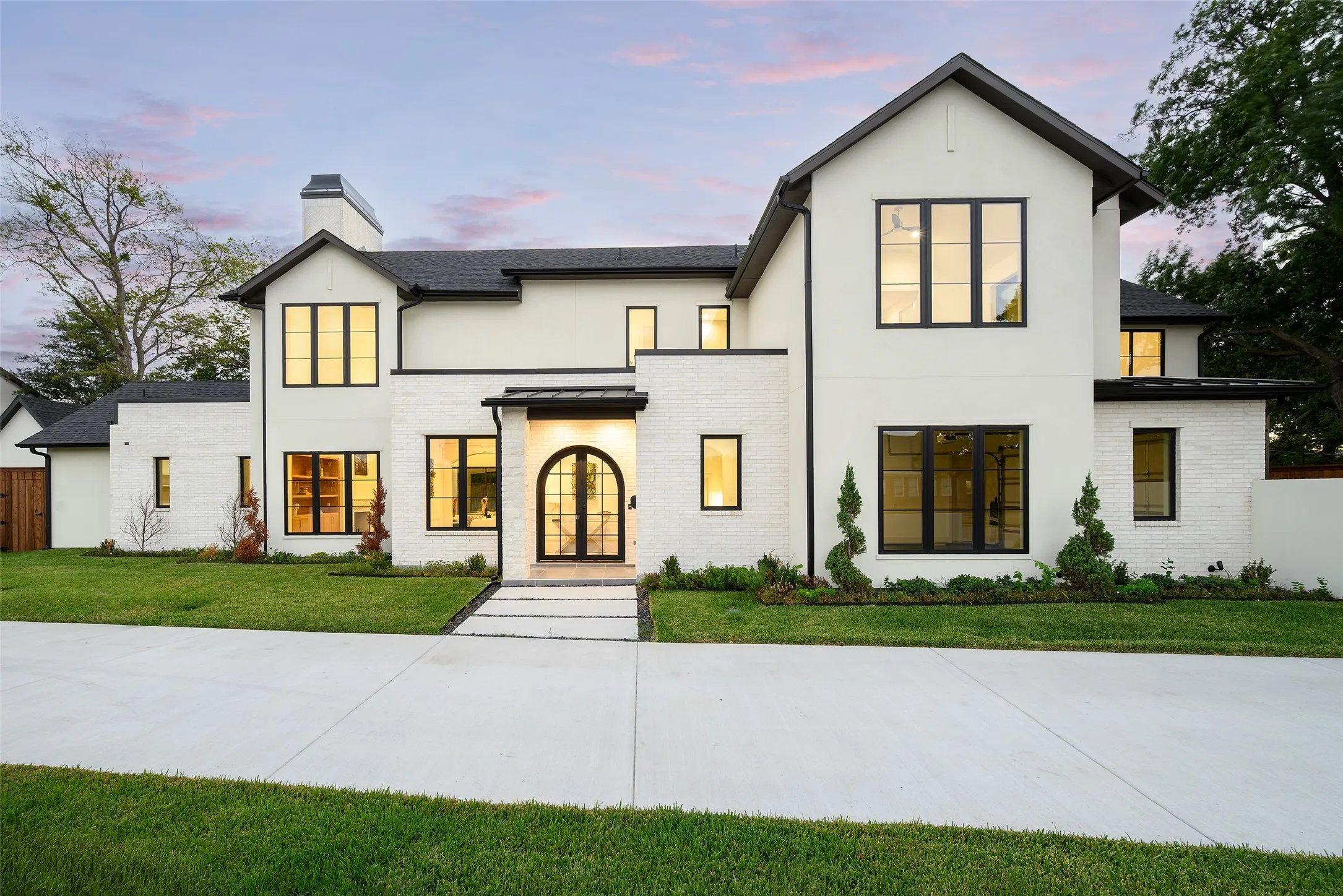Single Family Residence For Sale
