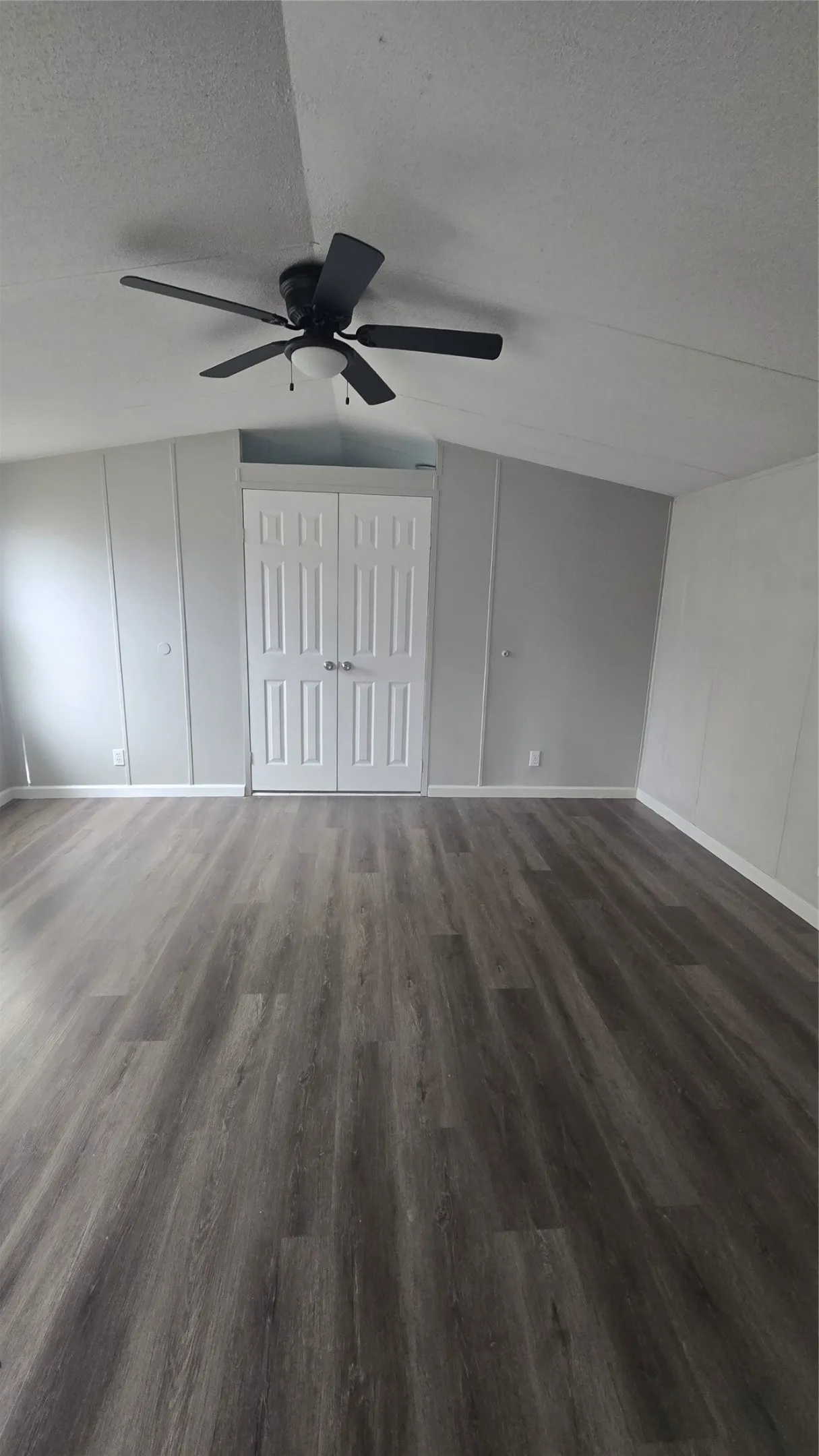 Mobile Home For Rent in Tarrant County , 4253 Sun Drive, Fort Worth, Texas 76244, 3 Bedroom, 2 Bathroom, 2 Garage spaces, 1,216 Sqft, built in 1997, mls#21411875, Real Estate Agent in Fort Worth, Homes For Rent in Tarrant county, Homes For Rent in Fort Worth, Realtor in Fort Worth Texas, Real Estate Brokerage Independent Realty Texas, Luminita Cordes Realtor
