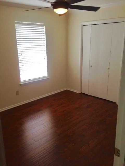 Apartment For Rent in Tarrant County , 3812 E Washburn Avenue D, Fort Worth, Texas 76107, 1 Bedroom, 1 Bathroom, Garage spaces, 800 Sqft, built in 1968, mls#21411883, Real Estate Agent in Fort Worth, Homes For Rent in Tarrant county, Homes For Rent in Fort Worth, Realtor in Fort Worth Texas, Real Estate Brokerage Independent Realty Texas, Luminita Cordes Realtor