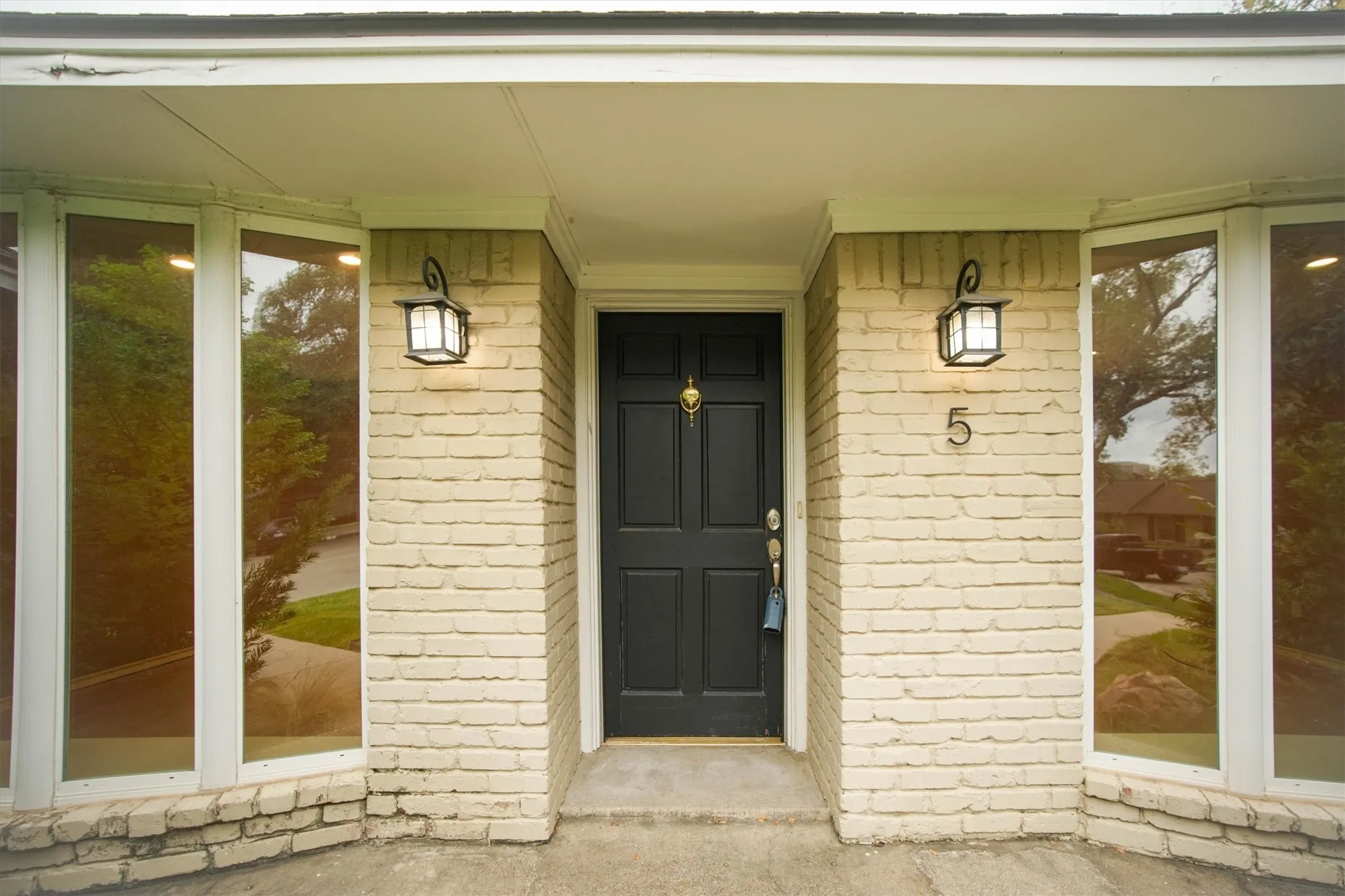 Single Family Residence For Rent in Collin County , 5 Ridgeview Circle, Richardson, Texas 75080, 4 Bedroom, 3 Bathroom, 2 Garage spaces, 2,408 Sqft, built in 1971, mls#21409243, Real Estate Agent in Richardson, Homes For Rent in Collin county, Homes For Rent in Richardson, Realtor in Richardson Texas, Real Estate Brokerage Independent Realty Texas, Luminita Cordes Realtor