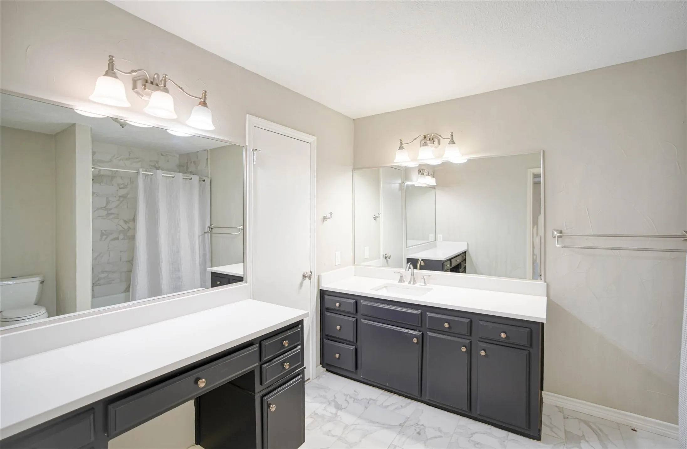 Single Family Residence For Rent in Collin County , 5 Ridgeview Circle, Richardson, Texas 75080, 4 Bedroom, 3 Bathroom, 2 Garage spaces, 2,408 Sqft, built in 1971, mls#21409243, Real Estate Agent in Richardson, Homes For Rent in Collin county, Homes For Rent in Richardson, Realtor in Richardson Texas, Real Estate Brokerage Independent Realty Texas, Luminita Cordes Realtor