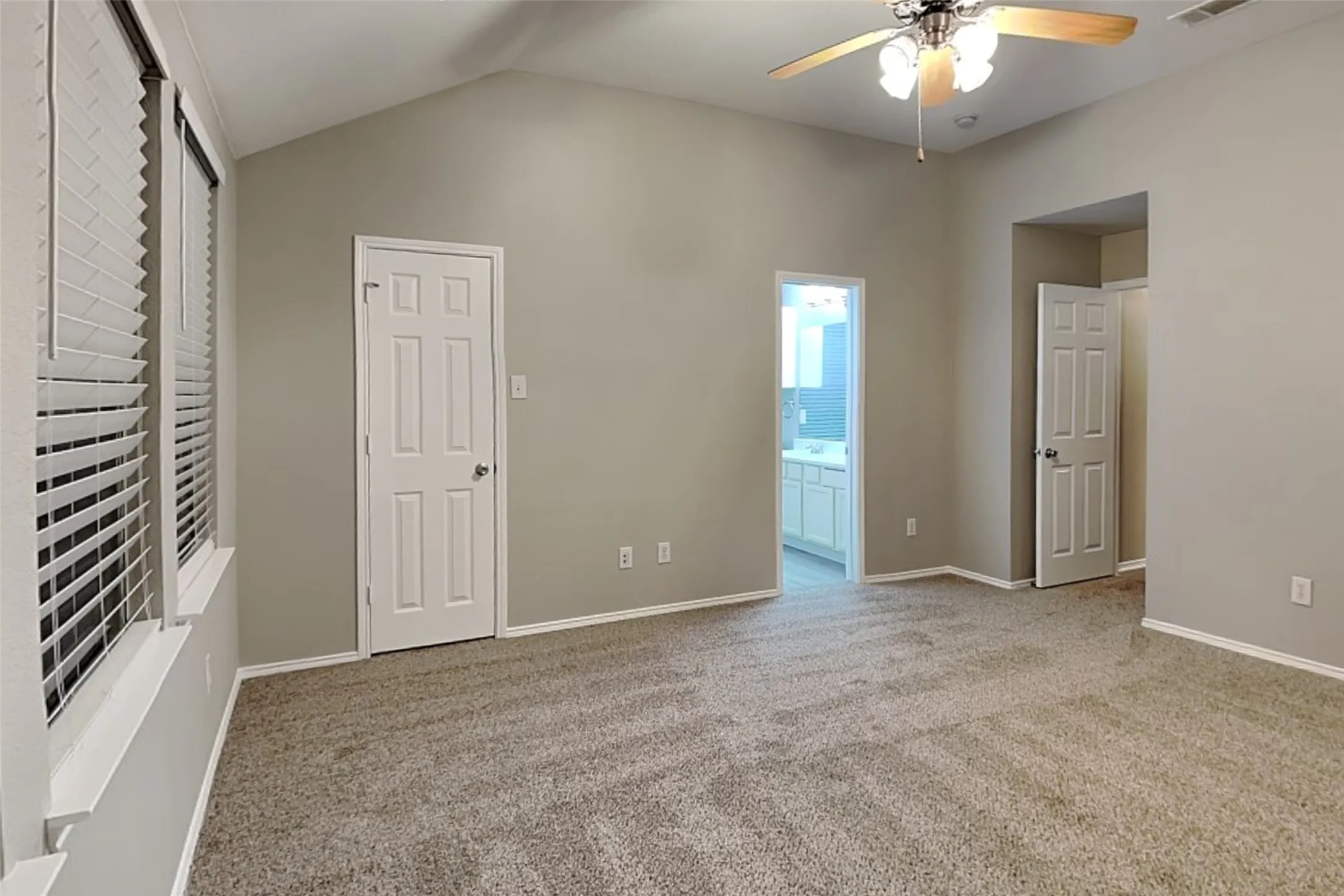 Single Family Residence For Rent in Rockwall County , 426 Fireberry Drive, Fate, Texas 75087, 3 Bedroom, 2 Bathroom, 2 Garage spaces, 1,778 Sqft, built in 2005, mls#21411885, Real Estate Agent in Fate, Homes For Rent in Rockwall county, Homes For Rent in Fate, Realtor in Fate Texas, Real Estate Brokerage Independent Realty Texas, Luminita Cordes Realtor