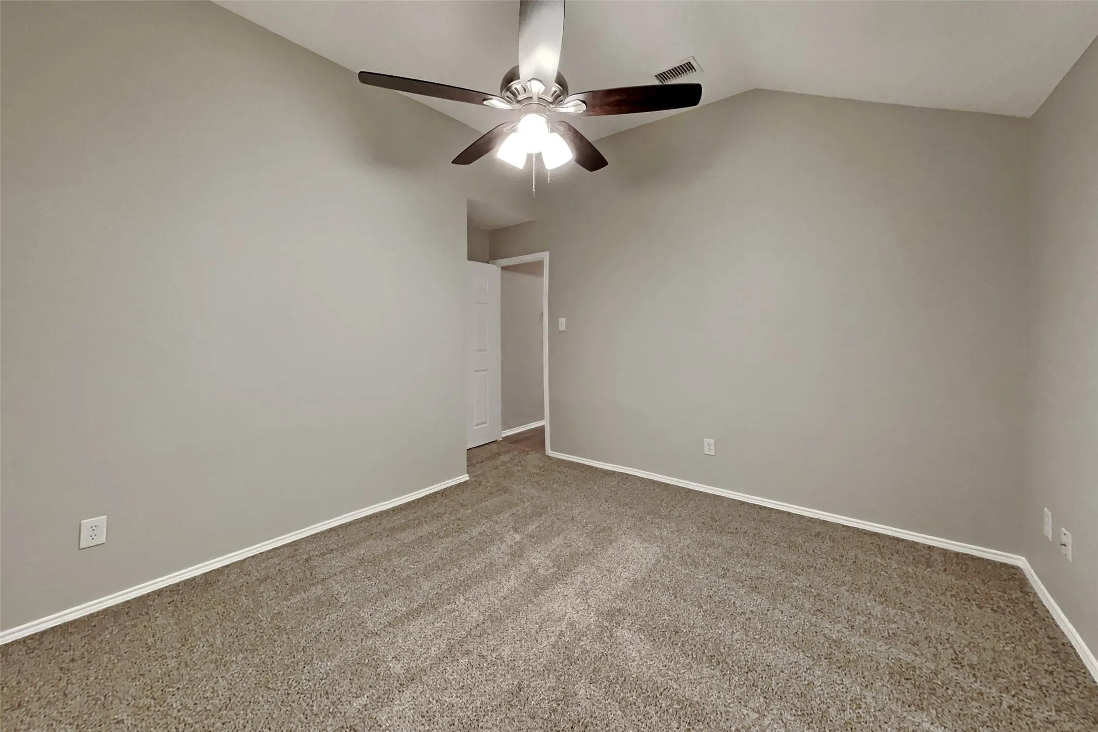 Single Family Residence For Rent in Rockwall County , 426 Fireberry Drive, Fate, Texas 75087, 3 Bedroom, 2 Bathroom, 2 Garage spaces, 1,778 Sqft, built in 2005, mls#21411885, Real Estate Agent in Fate, Homes For Rent in Rockwall county, Homes For Rent in Fate, Realtor in Fate Texas, Real Estate Brokerage Independent Realty Texas, Luminita Cordes Realtor