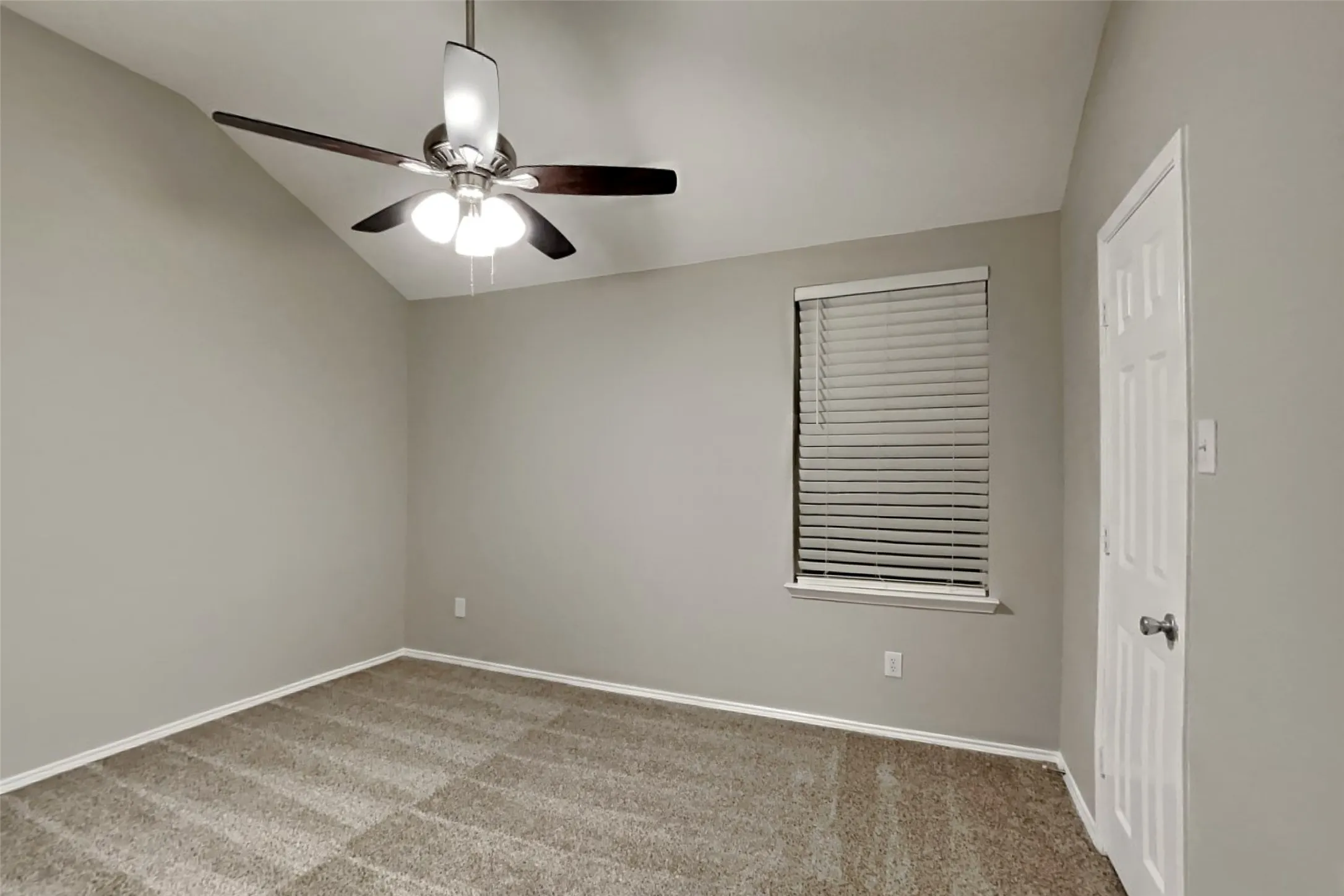 Single Family Residence For Rent in Rockwall County , 426 Fireberry Drive, Fate, Texas 75087, 3 Bedroom, 2 Bathroom, 2 Garage spaces, 1,778 Sqft, built in 2005, mls#21411885, Real Estate Agent in Fate, Homes For Rent in Rockwall county, Homes For Rent in Fate, Realtor in Fate Texas, Real Estate Brokerage Independent Realty Texas, Luminita Cordes Realtor