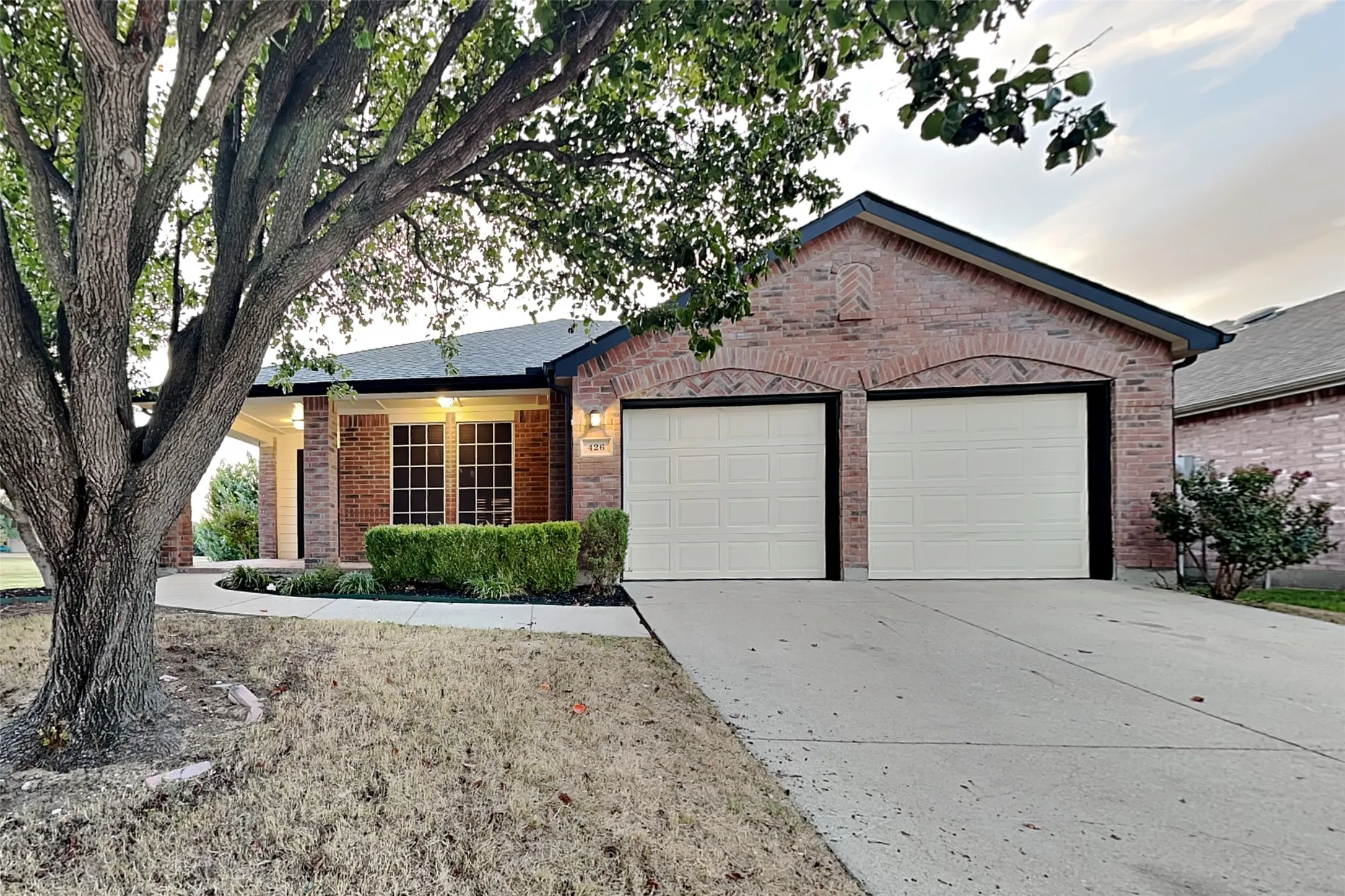 Single Family Residence For Rent