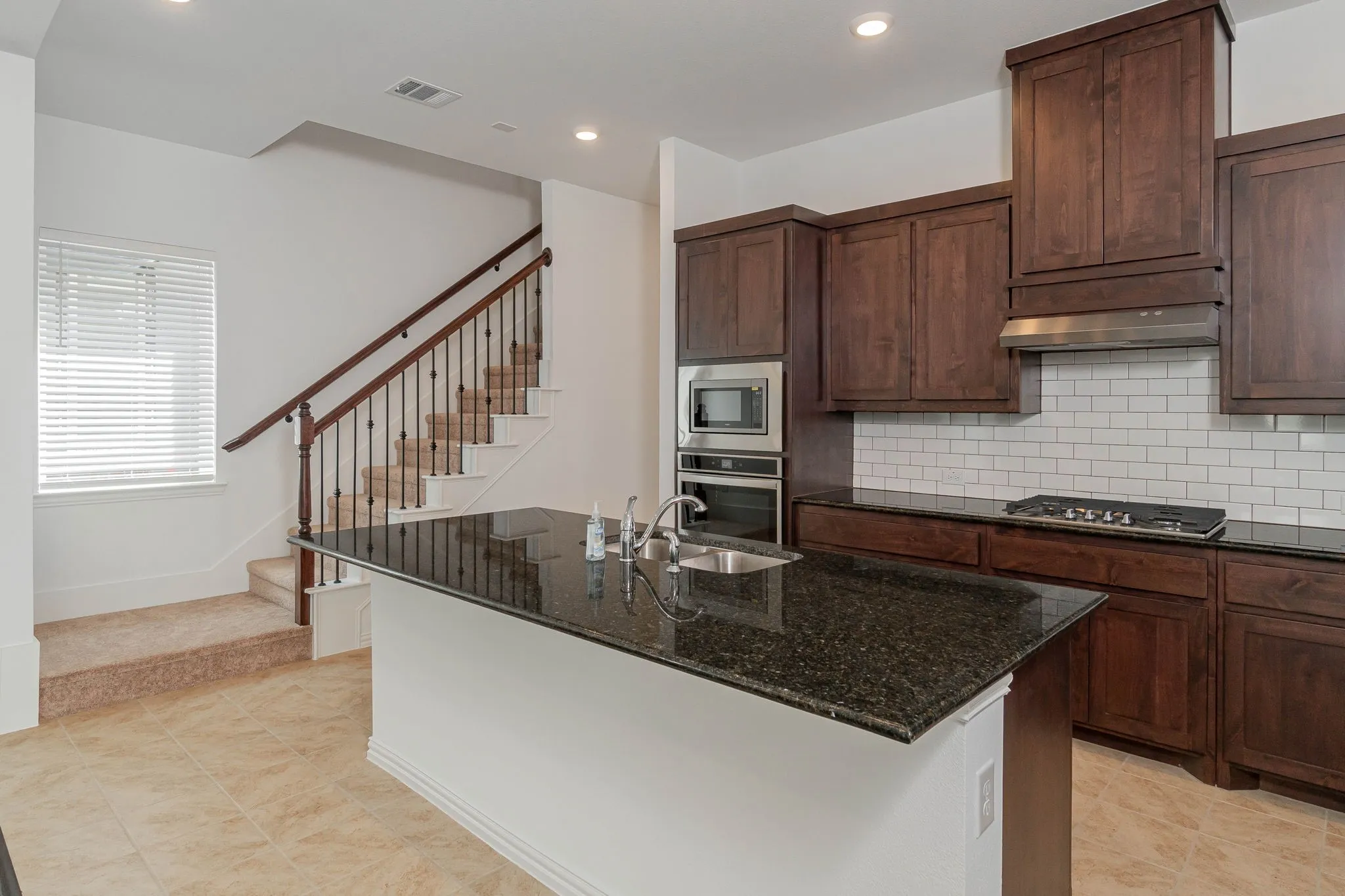 Single Family Residence For Rent in Collin County , 8705 Barnbougle Dunes Drive, Mc Kinney, Texas 75070, 4 Bedroom, 4 Bathroom, 2 Garage spaces, 3,300 Sqft, built in 2021, mls#21411919, Real Estate Agent in Mc Kinney, Homes For Rent in Collin county, Homes For Rent in Mc Kinney, Realtor in Mc Kinney Texas, Real Estate Brokerage Independent Realty Texas, Luminita Cordes Realtor