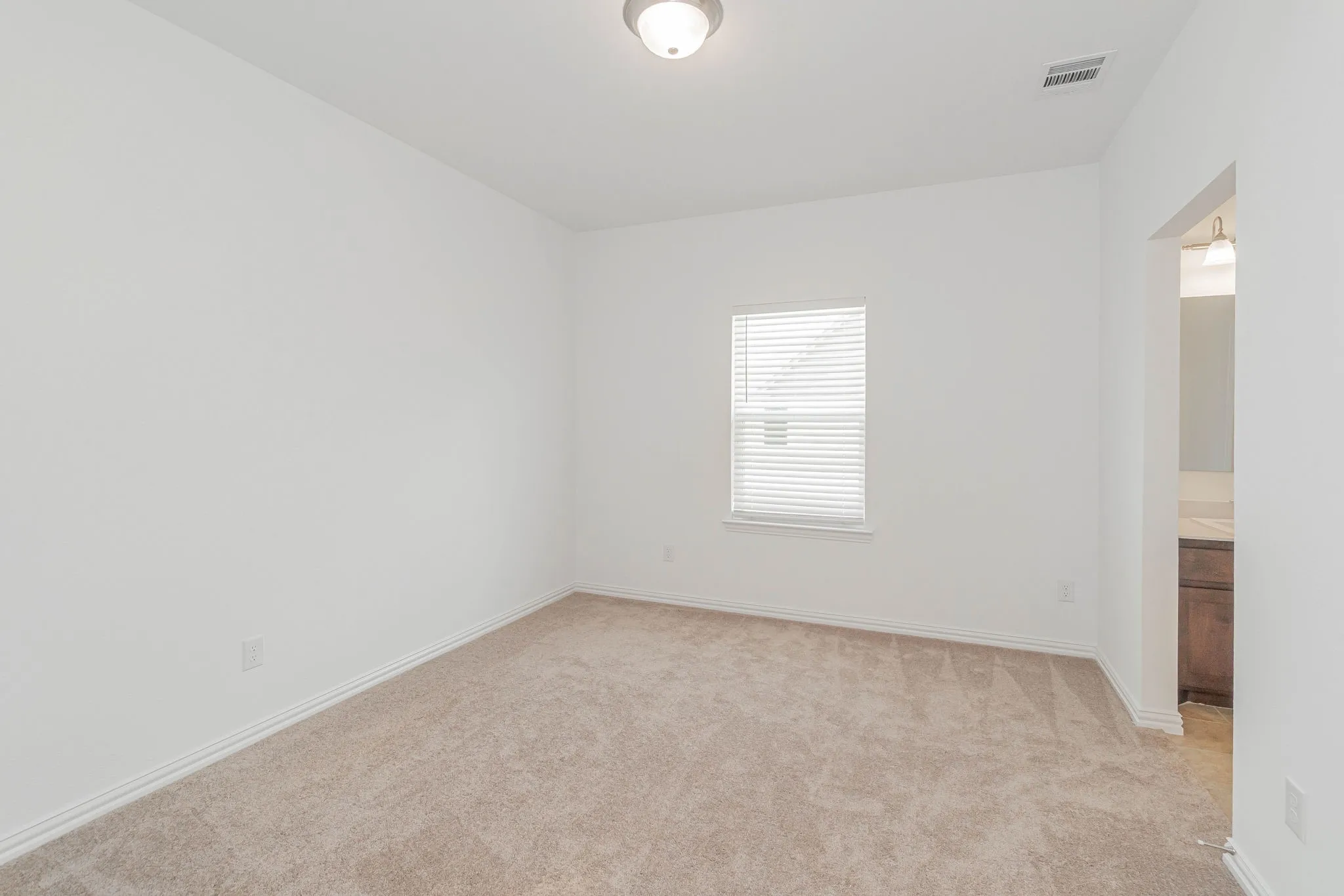 Single Family Residence For Rent in Collin County , 8705 Barnbougle Dunes Drive, Mc Kinney, Texas 75070, 4 Bedroom, 4 Bathroom, 2 Garage spaces, 3,300 Sqft, built in 2021, mls#21411919, Real Estate Agent in Mc Kinney, Homes For Rent in Collin county, Homes For Rent in Mc Kinney, Realtor in Mc Kinney Texas, Real Estate Brokerage Independent Realty Texas, Luminita Cordes Realtor