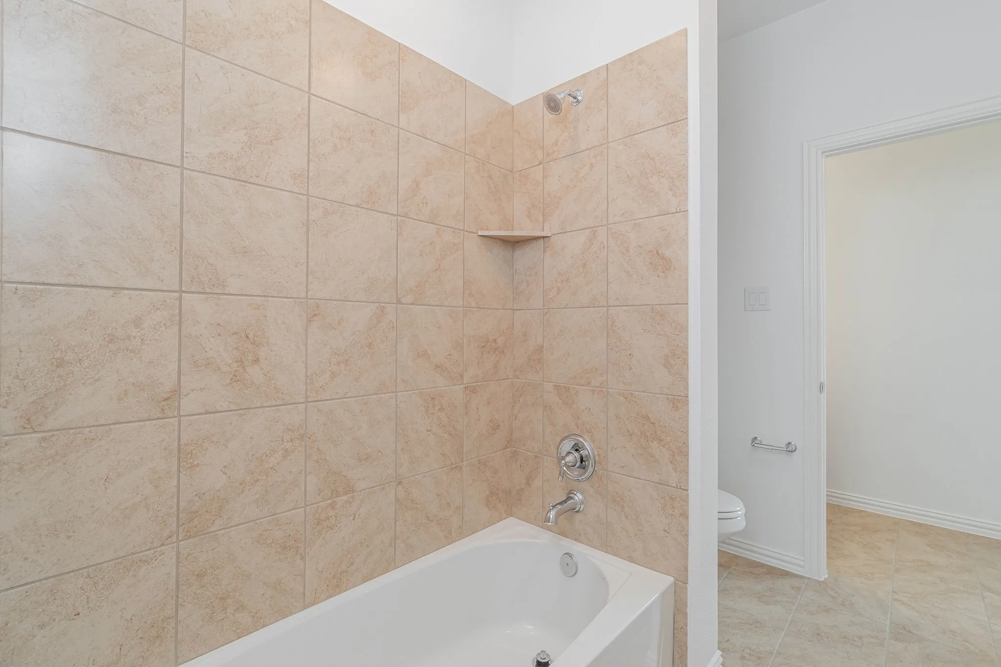 Single Family Residence For Rent in Collin County , 8705 Barnbougle Dunes Drive, Mc Kinney, Texas 75070, 4 Bedroom, 4 Bathroom, 2 Garage spaces, 3,300 Sqft, built in 2021, mls#21411919, Real Estate Agent in Mc Kinney, Homes For Rent in Collin county, Homes For Rent in Mc Kinney, Realtor in Mc Kinney Texas, Real Estate Brokerage Independent Realty Texas, Luminita Cordes Realtor