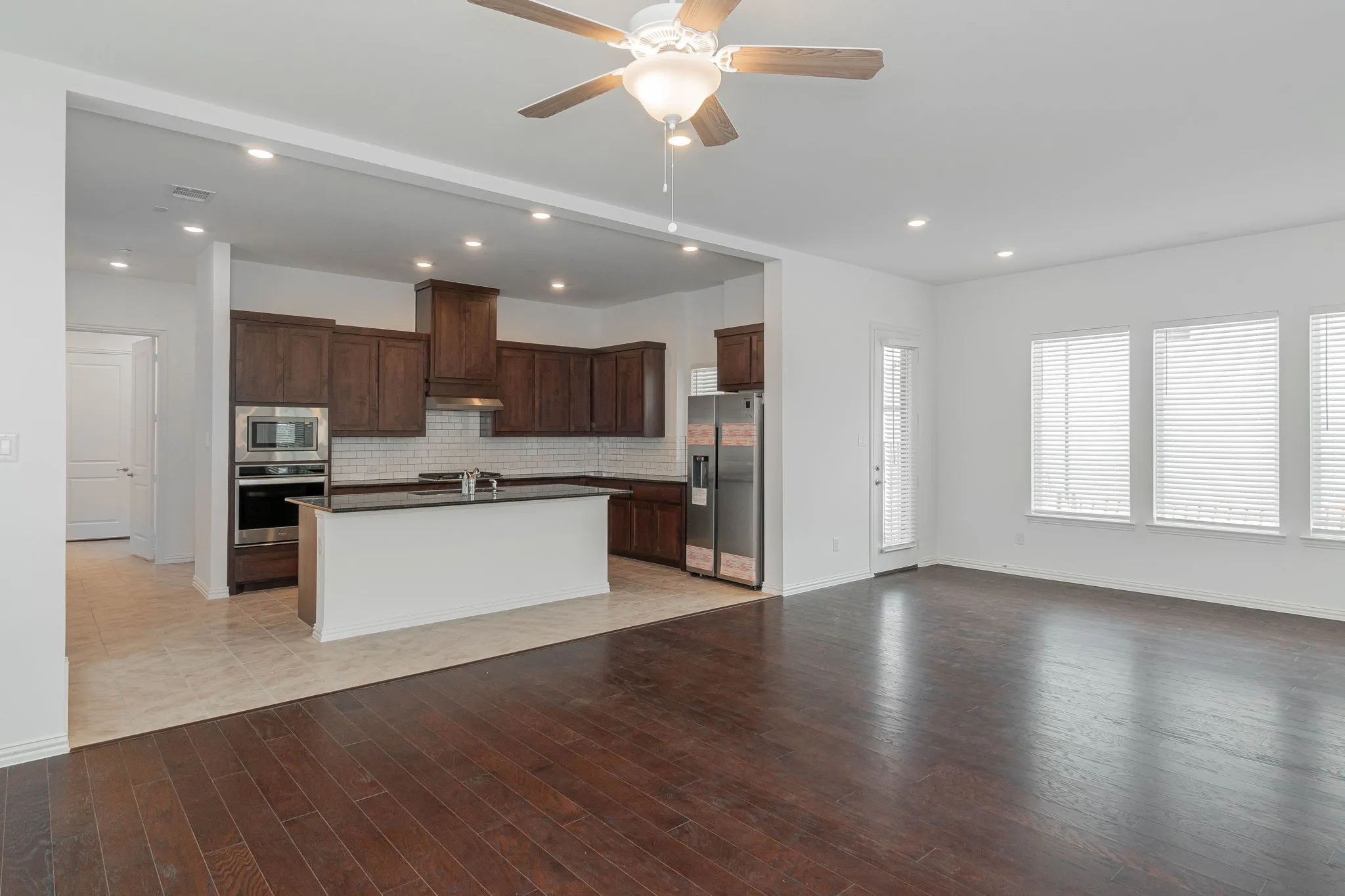 Single Family Residence For Rent in Collin County , 8705 Barnbougle Dunes Drive, Mc Kinney, Texas 75070, 4 Bedroom, 4 Bathroom, 2 Garage spaces, 3,300 Sqft, built in 2021, mls#21411919, Real Estate Agent in Mc Kinney, Homes For Rent in Collin county, Homes For Rent in Mc Kinney, Realtor in Mc Kinney Texas, Real Estate Brokerage Independent Realty Texas, Luminita Cordes Realtor