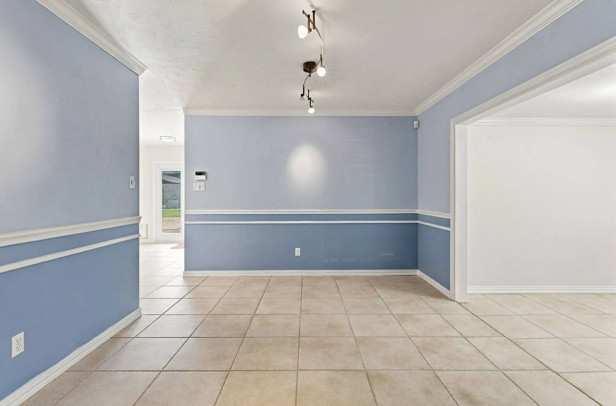 Single Family Residence For Sale in Collin County , 956 Lockhart Drive, Plano, Texas 75023, 3 Bedroom, 2 Bathroom, 2 Garage spaces, 1,521 Sqft, built in 1981, mls#21405967, Real Estate Agent in Plano, Homes For Sale in Collin county, Homes For Sale in Plano, Realtor in Plano Texas, Real Estate Brokerage Independent Realty Texas, Luminita Cordes Realtor