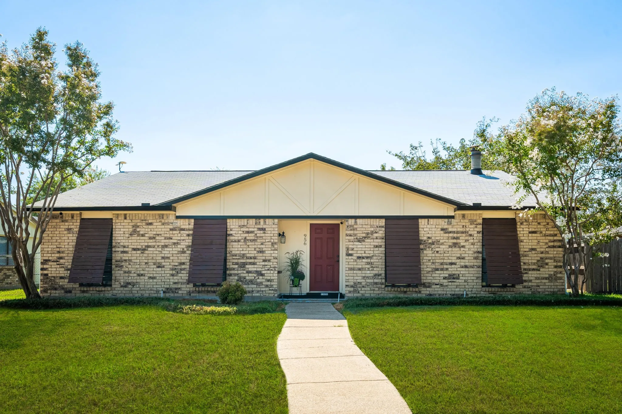 Single Family Residence For Sale