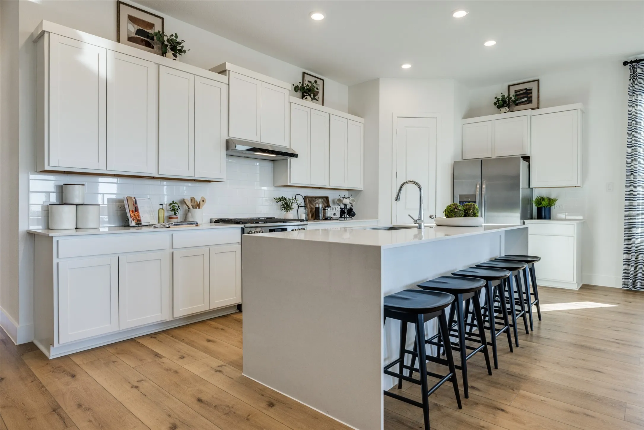 Single Family Residence For Sale in Collin County , 201 Country Court, Celina, Texas 75009, 4 Bedroom, 3 Bathroom, 2 Garage spaces, 2,370 Sqft, built in 2027, mls#21411482, Real Estate Agent in Celina, Homes For Sale in Collin county, Homes For Sale in Celina, Realtor in Celina Texas, Real Estate Brokerage Independent Realty Texas, Luminita Cordes Realtor