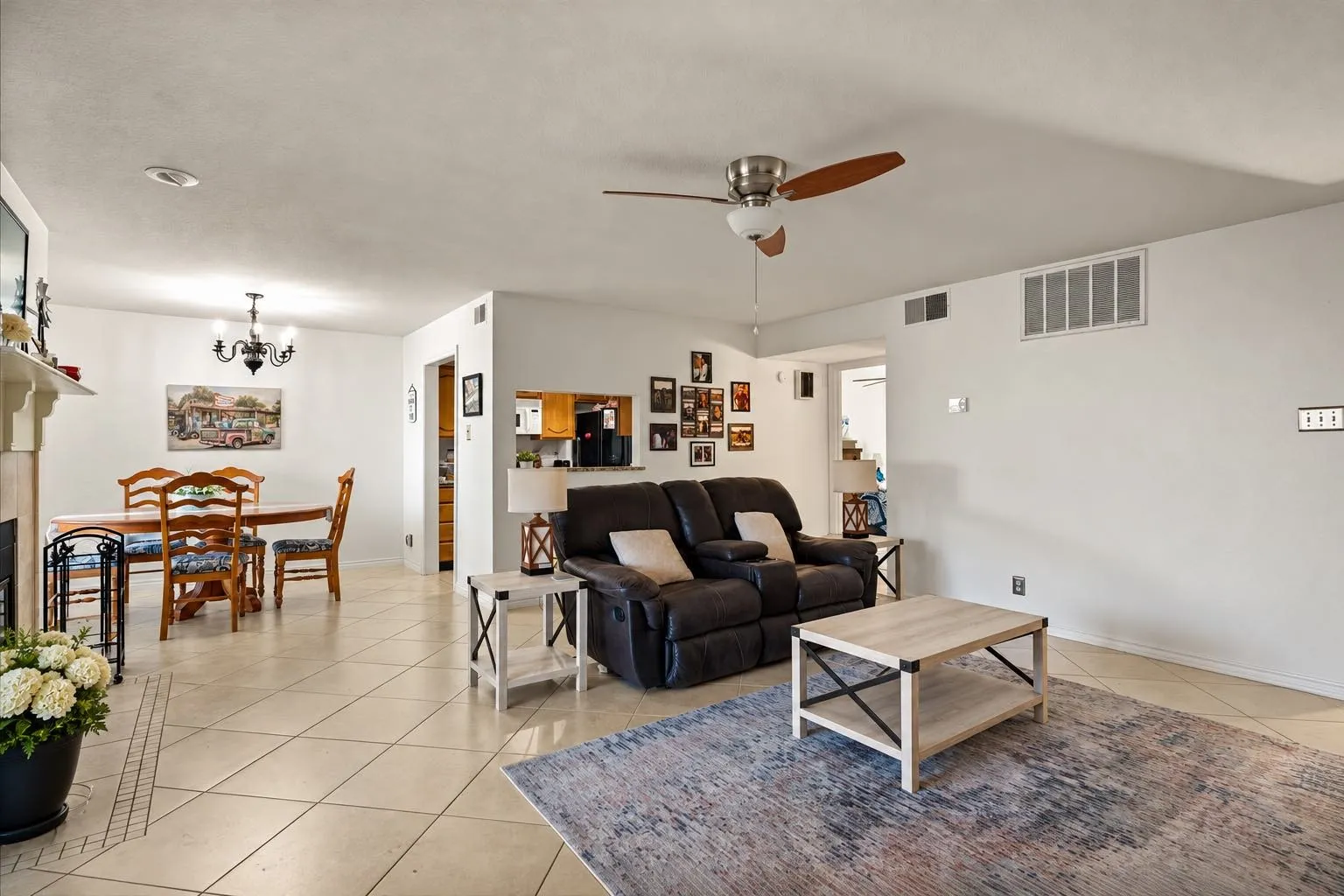 Condominium For Sale in Rockwall County , 1535 Signal Ridge Place, Rockwall, Texas 75032, 2 Bedroom, 2 Bathroom, Garage spaces, 1,149 Sqft, built in 1985, mls#21410936, Real Estate Agent in Rockwall, Homes For Sale in Rockwall county, Homes For Sale in Rockwall, Realtor in Rockwall Texas, Real Estate Brokerage Independent Realty Texas, Luminita Cordes Realtor