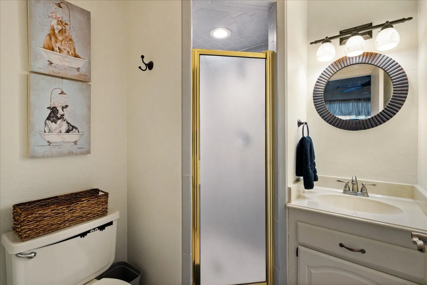 Condominium For Sale in Rockwall County , 1535 Signal Ridge Place, Rockwall, Texas 75032, 2 Bedroom, 2 Bathroom, Garage spaces, 1,149 Sqft, built in 1985, mls#21410936, Real Estate Agent in Rockwall, Homes For Sale in Rockwall county, Homes For Sale in Rockwall, Realtor in Rockwall Texas, Real Estate Brokerage Independent Realty Texas, Luminita Cordes Realtor