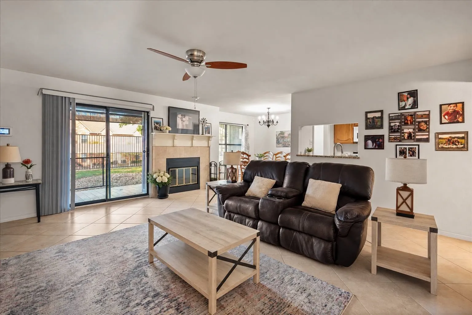 Condominium For Sale in Rockwall County , 1535 Signal Ridge Place, Rockwall, Texas 75032, 2 Bedroom, 2 Bathroom, Garage spaces, 1,149 Sqft, built in 1985, mls#21410936, Real Estate Agent in Rockwall, Homes For Sale in Rockwall county, Homes For Sale in Rockwall, Realtor in Rockwall Texas, Real Estate Brokerage Independent Realty Texas, Luminita Cordes Realtor