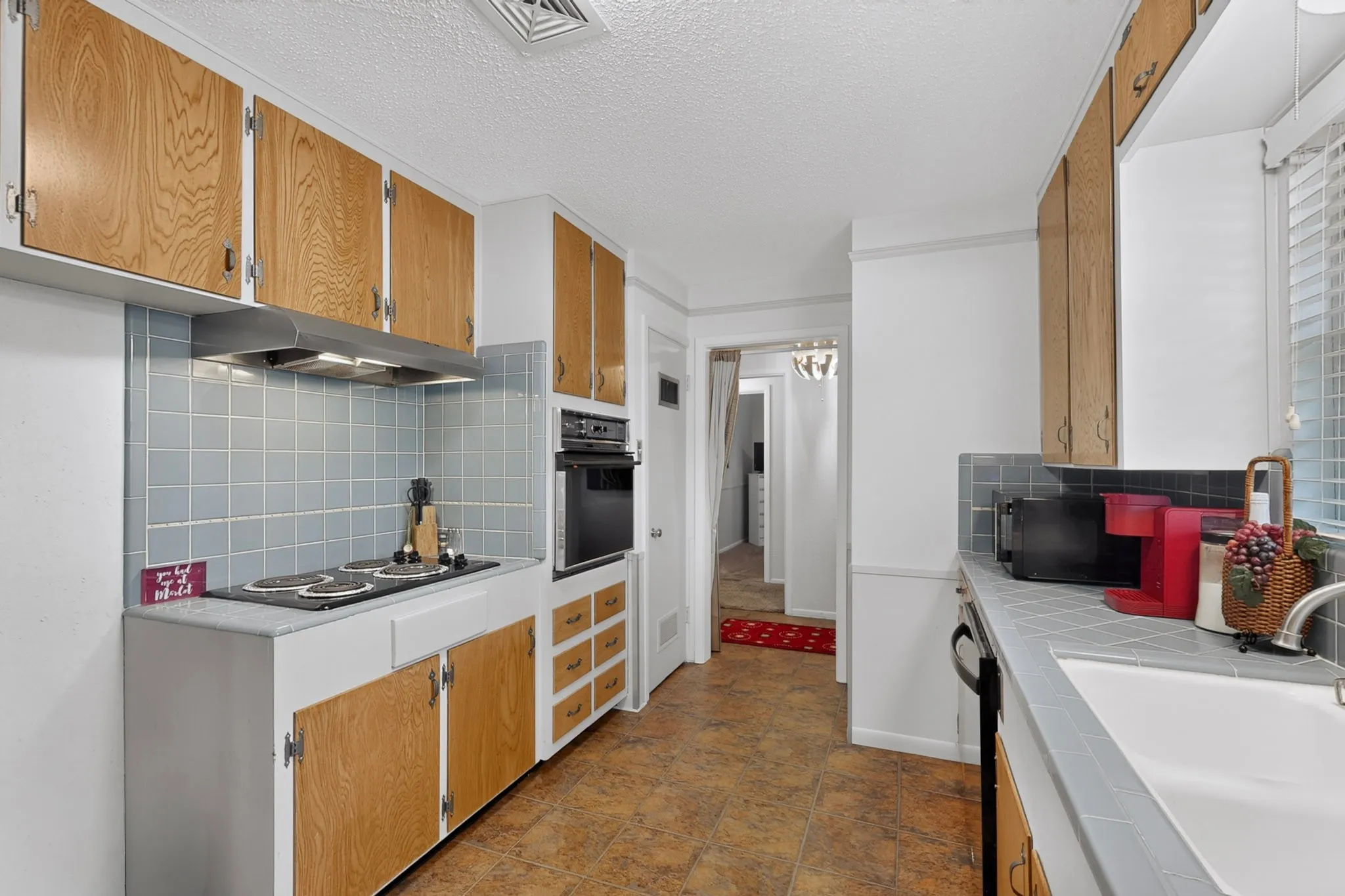 Single Family Residence For Sale in Tarrant County , 6905 Norma Street, Fort Worth, Texas 76112, 3 Bedroom, 2 Bathroom, 2 Garage spaces, 1,750 Sqft, built in 1955, mls#21411924, Real Estate Agent in Fort Worth, Homes For Sale in Tarrant county, Homes For Sale in Fort Worth, Realtor in Fort Worth Texas, Real Estate Brokerage Independent Realty Texas, Luminita Cordes Realtor