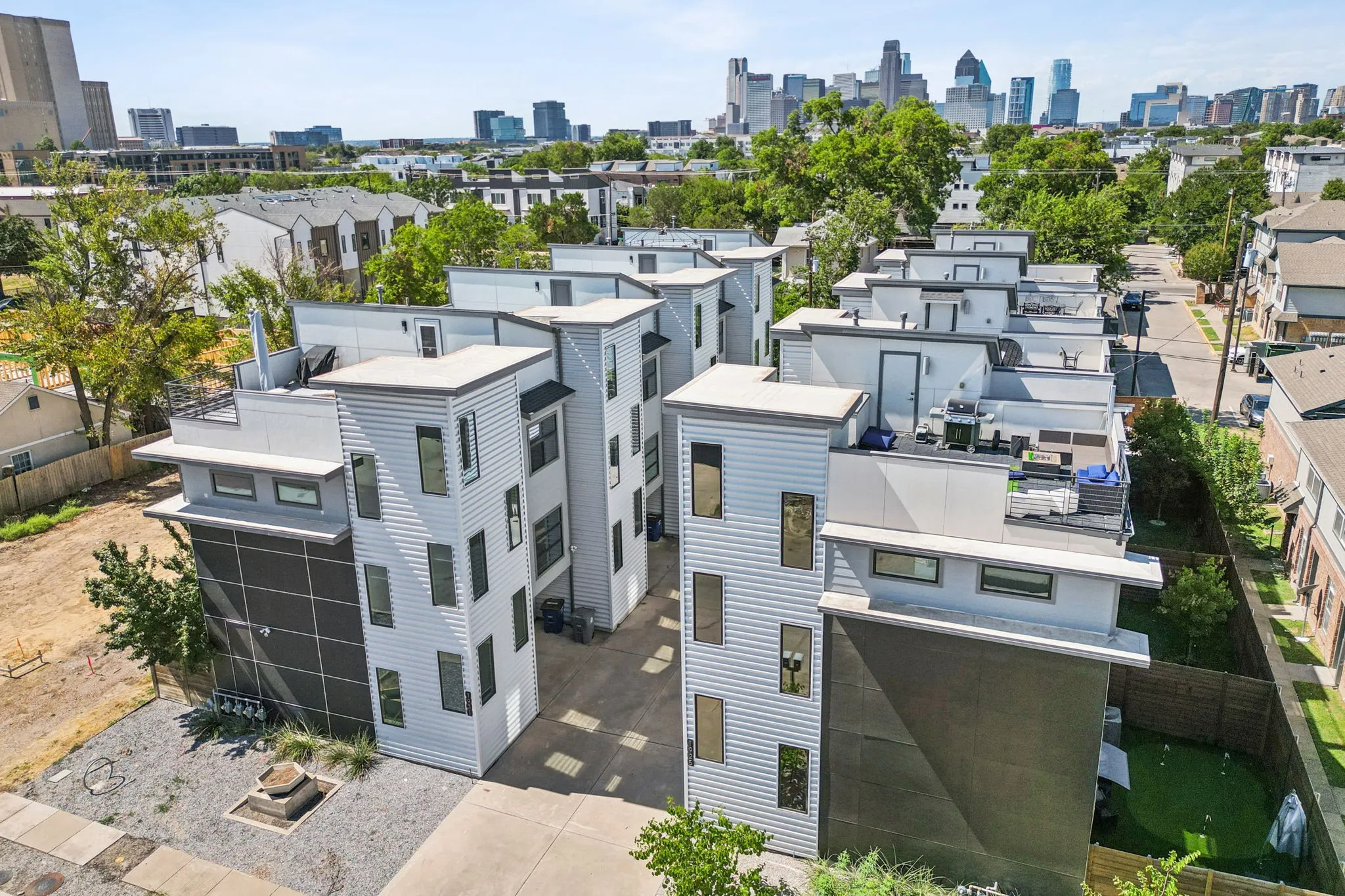Condominium For Rent in Dallas County , 1921 California Drive 2, Dallas, Texas 75204, 3 Bedroom, 3 Bathroom, 2 Garage spaces, 1,856 Sqft, built in 2016, mls#21410961, Real Estate Agent in Dallas, Homes For Rent in Dallas county, Homes For Rent in Dallas, Realtor in Dallas Texas, Real Estate Brokerage Independent Realty Texas, Luminita Cordes Realtor