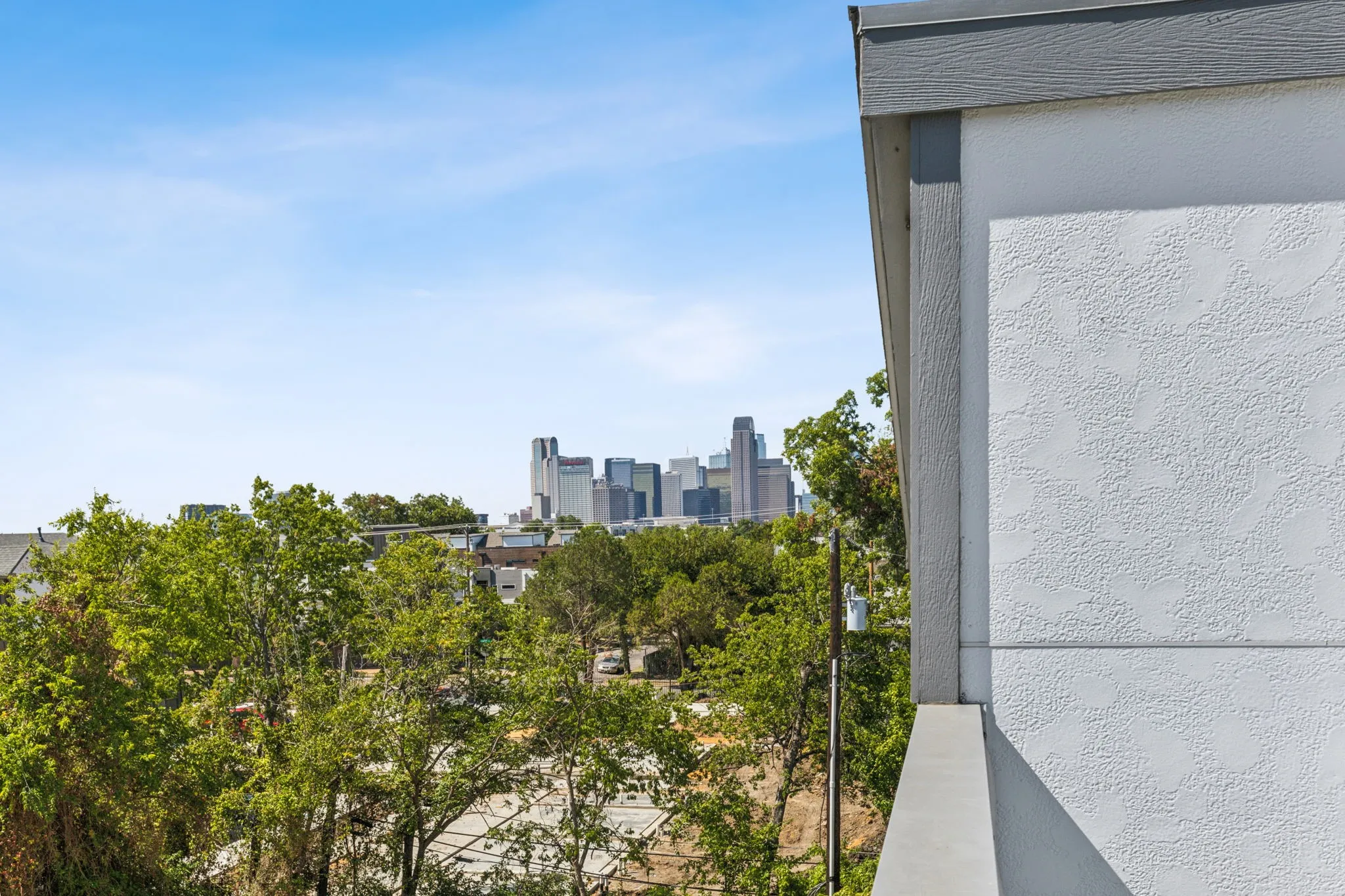 Condominium For Rent in Dallas County , 1921 California Drive 2, Dallas, Texas 75204, 3 Bedroom, 3 Bathroom, 2 Garage spaces, 1,856 Sqft, built in 2016, mls#21410961, Real Estate Agent in Dallas, Homes For Rent in Dallas county, Homes For Rent in Dallas, Realtor in Dallas Texas, Real Estate Brokerage Independent Realty Texas, Luminita Cordes Realtor
