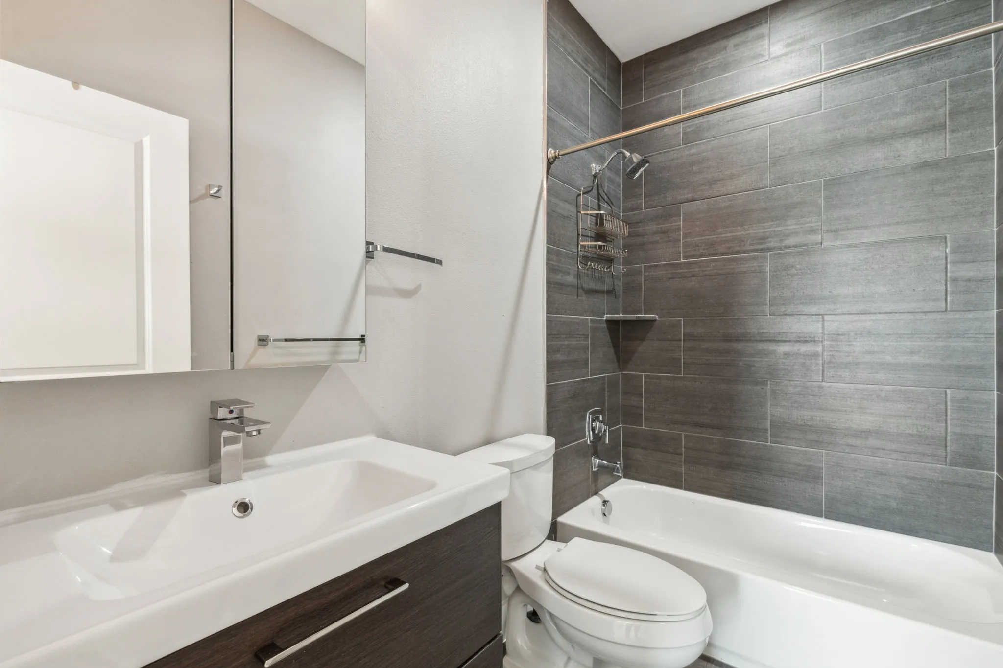 Condominium For Rent in Dallas County , 1921 California Drive 2, Dallas, Texas 75204, 3 Bedroom, 3 Bathroom, 2 Garage spaces, 1,856 Sqft, built in 2016, mls#21410961, Real Estate Agent in Dallas, Homes For Rent in Dallas county, Homes For Rent in Dallas, Realtor in Dallas Texas, Real Estate Brokerage Independent Realty Texas, Luminita Cordes Realtor