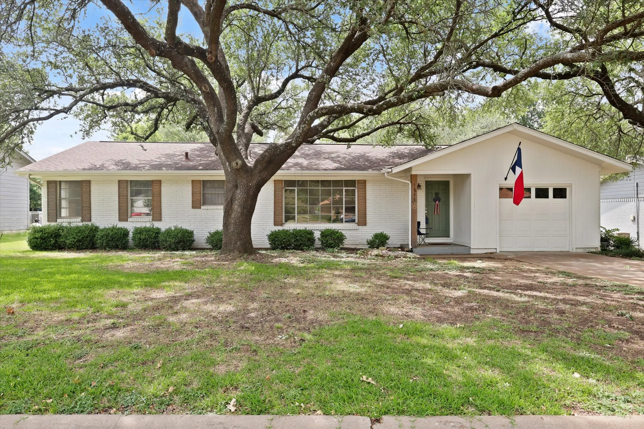 Single Family Residence For Sale