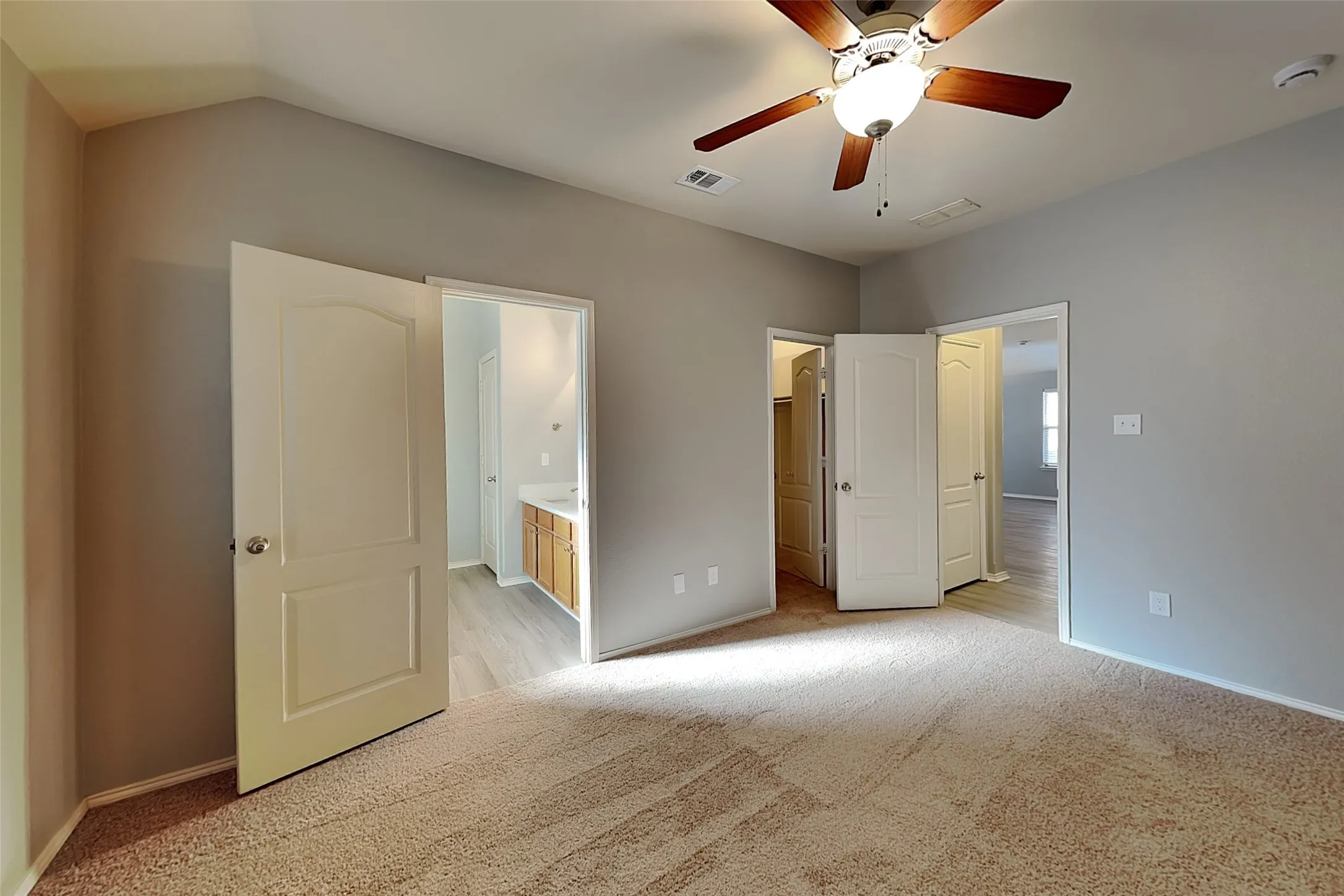 Single Family Residence For Rent in Tarrant County , 4604 Fern Valley Drive, Fort Worth, Texas 76244, 3 Bedroom, 2 Bathroom, 2 Garage spaces, 1,390 Sqft, built in 2011, mls#21411955, Real Estate Agent in Fort Worth, Homes For Rent in Tarrant county, Homes For Rent in Fort Worth, Realtor in Fort Worth Texas, Real Estate Brokerage Independent Realty Texas, Luminita Cordes Realtor
