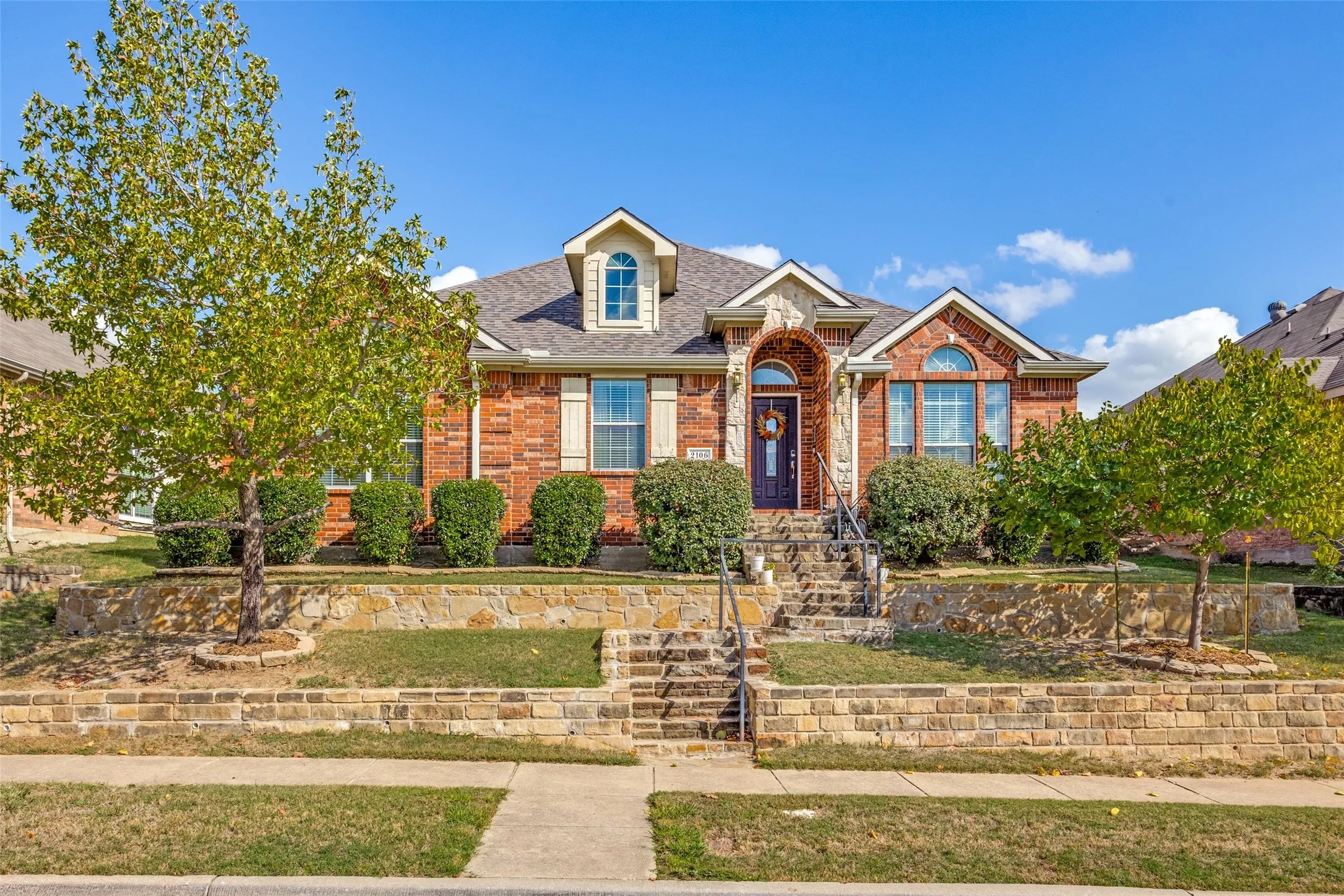 Single Family Residence For Sale