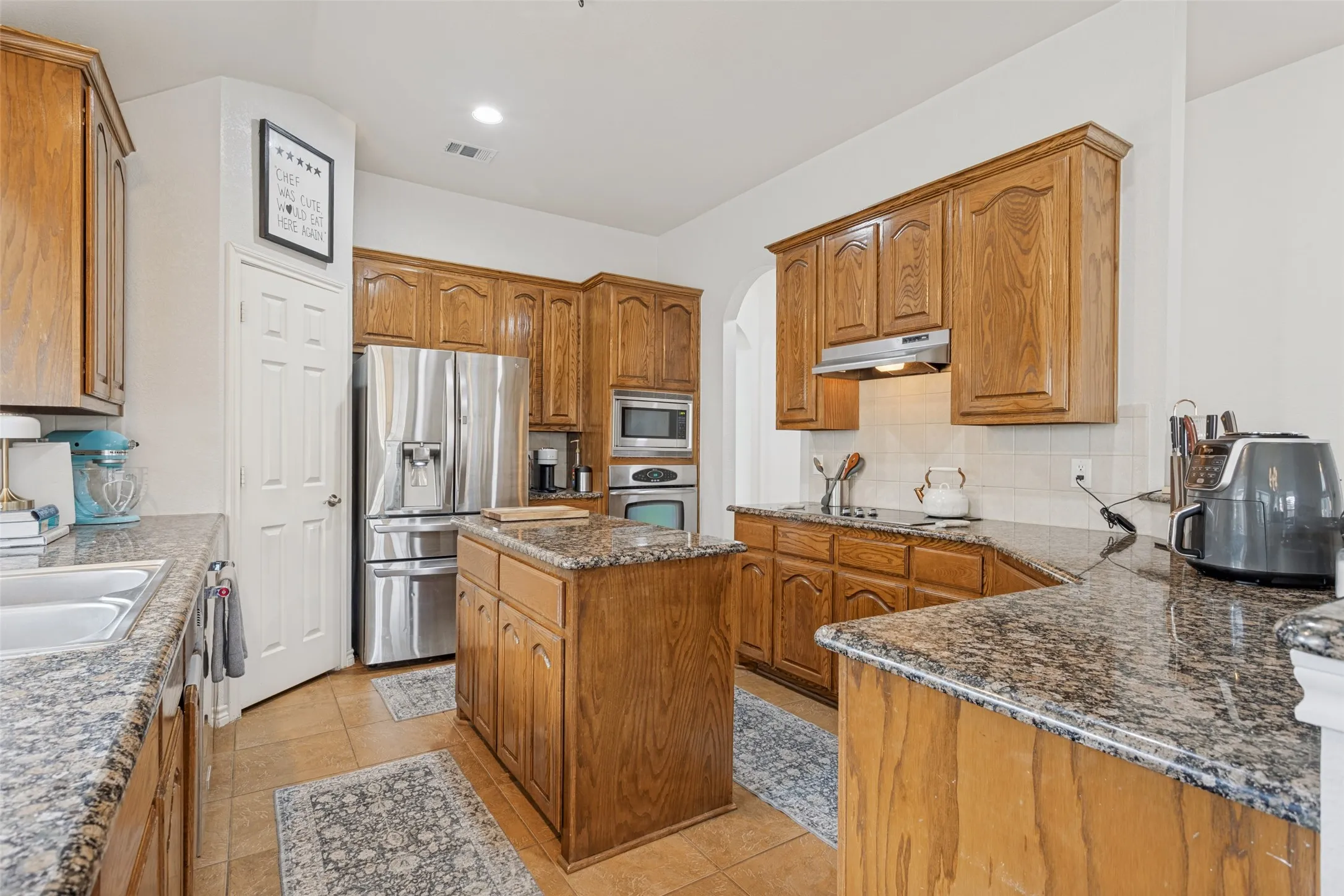 Single Family Residence For Sale in Dallas County , 2106 Hollow Way, Garland, Texas 75041, 4 Bedroom, 3 Bathroom, 2 Garage spaces, 2,477 Sqft, built in 2006, mls#21411925, Real Estate Agent in Garland, Homes For Sale in Dallas county, Homes For Sale in Garland, Realtor in Garland Texas, Real Estate Brokerage Independent Realty Texas, Luminita Cordes Realtor