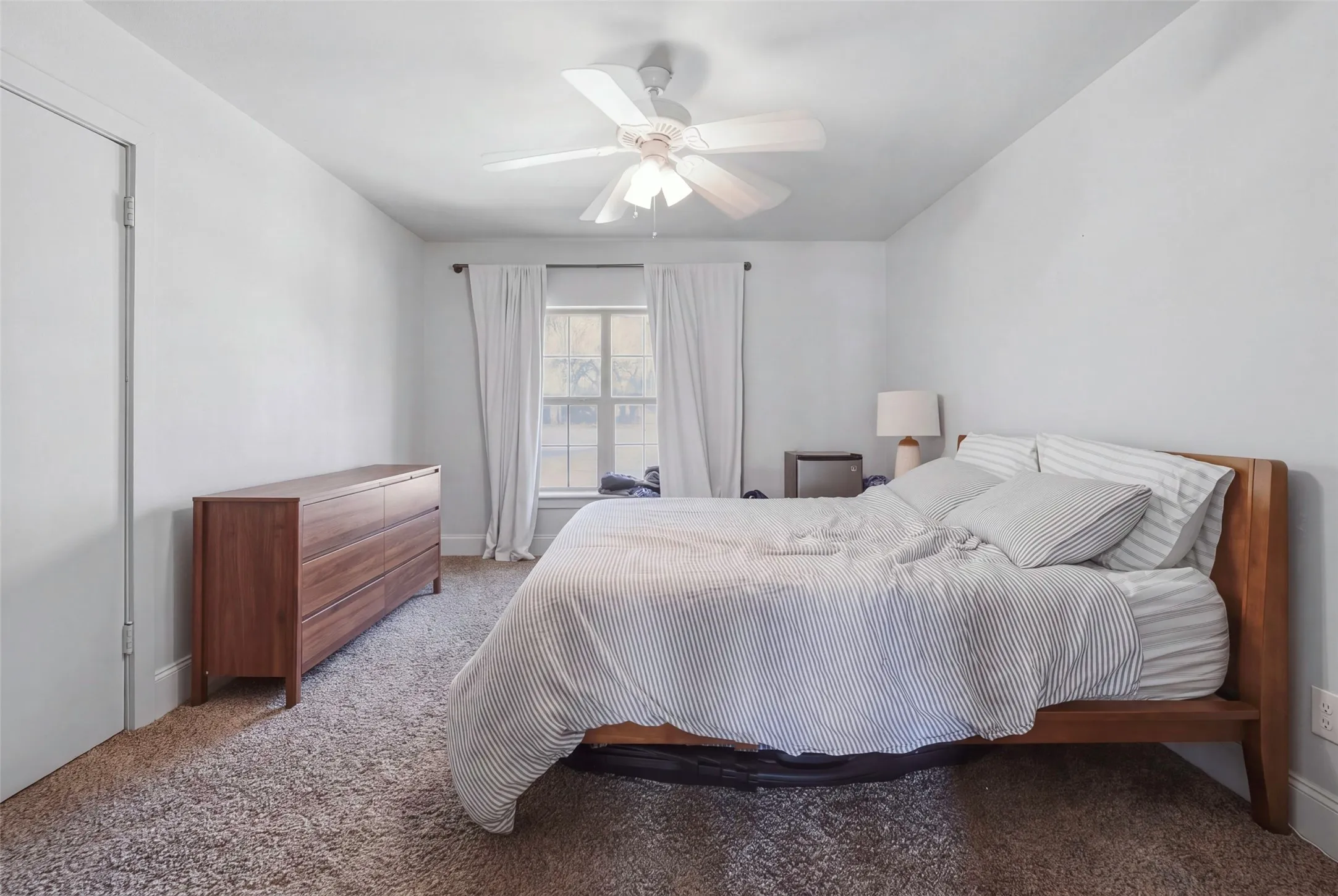 Single Family Residence For Sale in Tarrant County , 3705 Brighton Road, Fort Worth, Texas 76109, 5 Bedroom, 3 Bathroom, 2 Garage spaces, 3,701 Sqft, built in 1952, mls#21411949, Real Estate Agent in Fort Worth, Homes For Sale in Tarrant county, Homes For Sale in Fort Worth, Realtor in Fort Worth Texas, Real Estate Brokerage Independent Realty Texas, Luminita Cordes Realtor